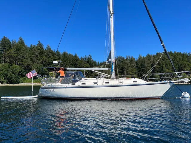 Rent a Caliber Yachts cutter in Tacoma, WA near me