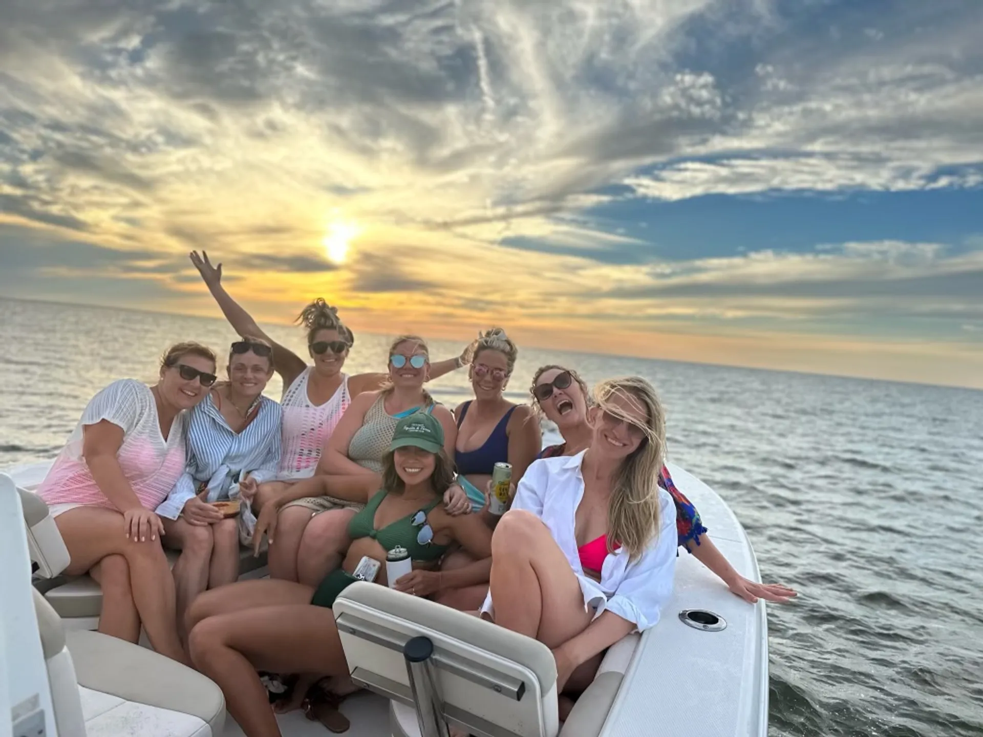 ROBALO 246 CAYMAN W/F200XB W/TRLR in Fairhope, AL — photo 2