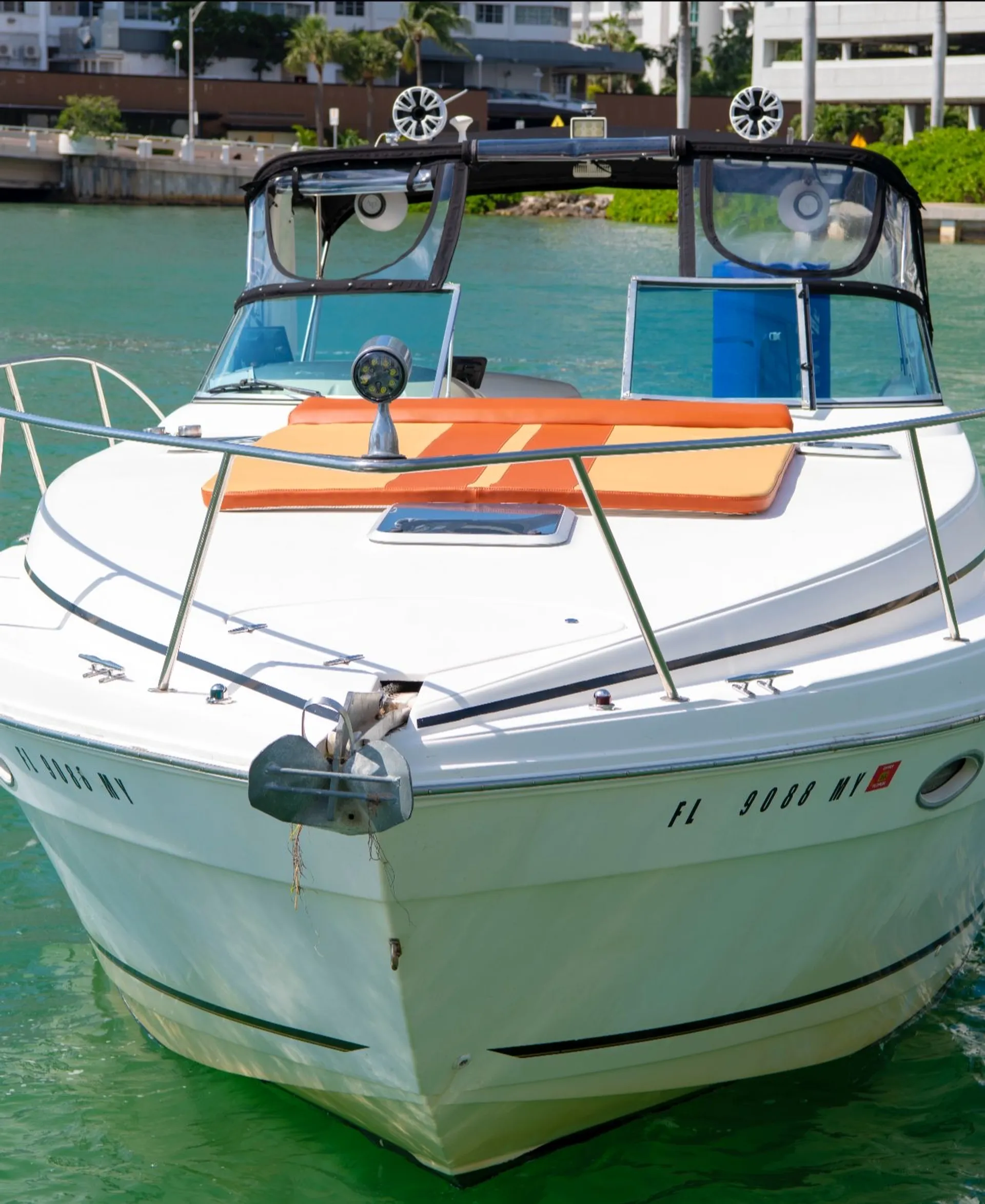 37ft Rinker FREE Champagne on 4hr+Miami Cruise 