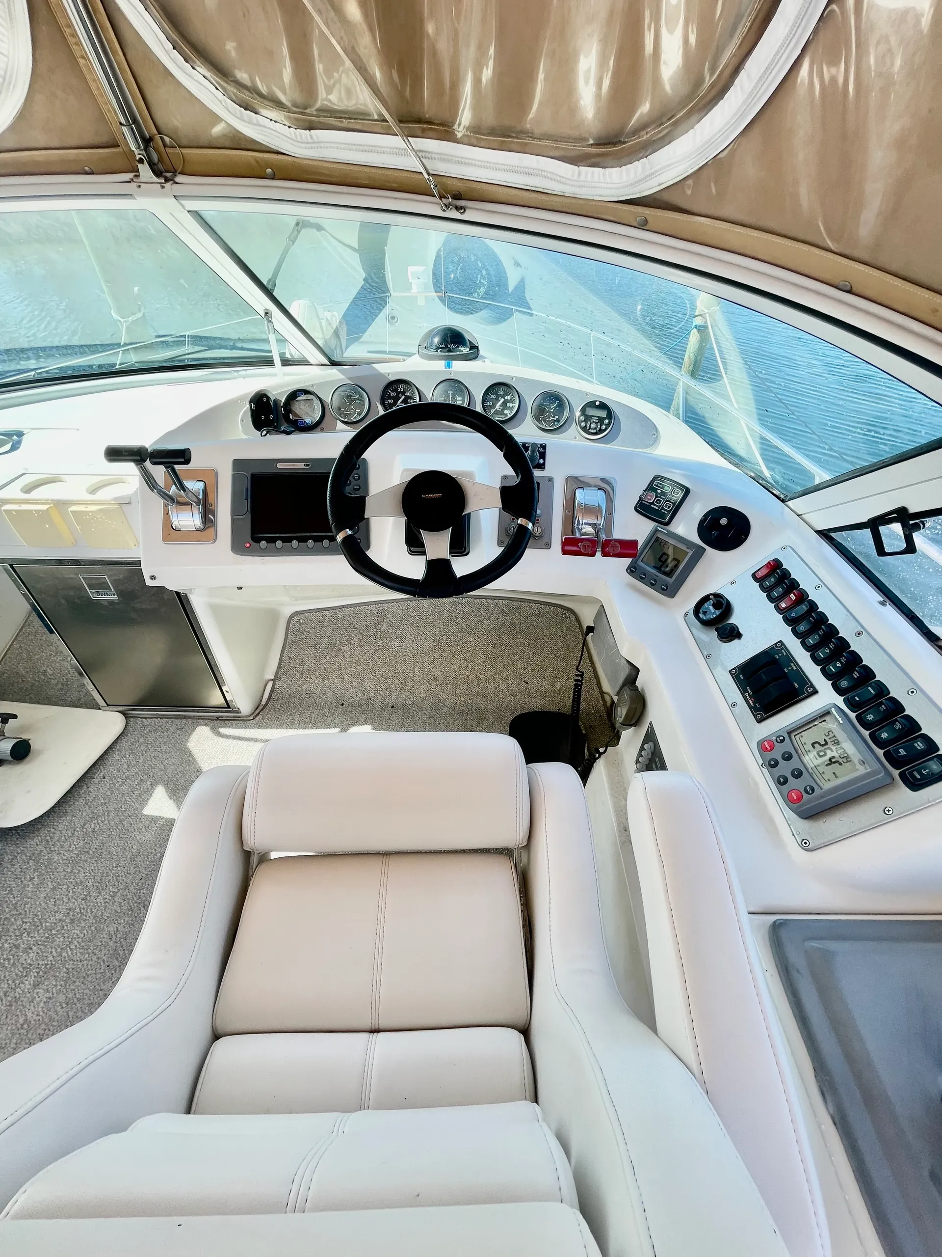 Carver Yachts 36 Mariner in Rockwall, TX — photo 7