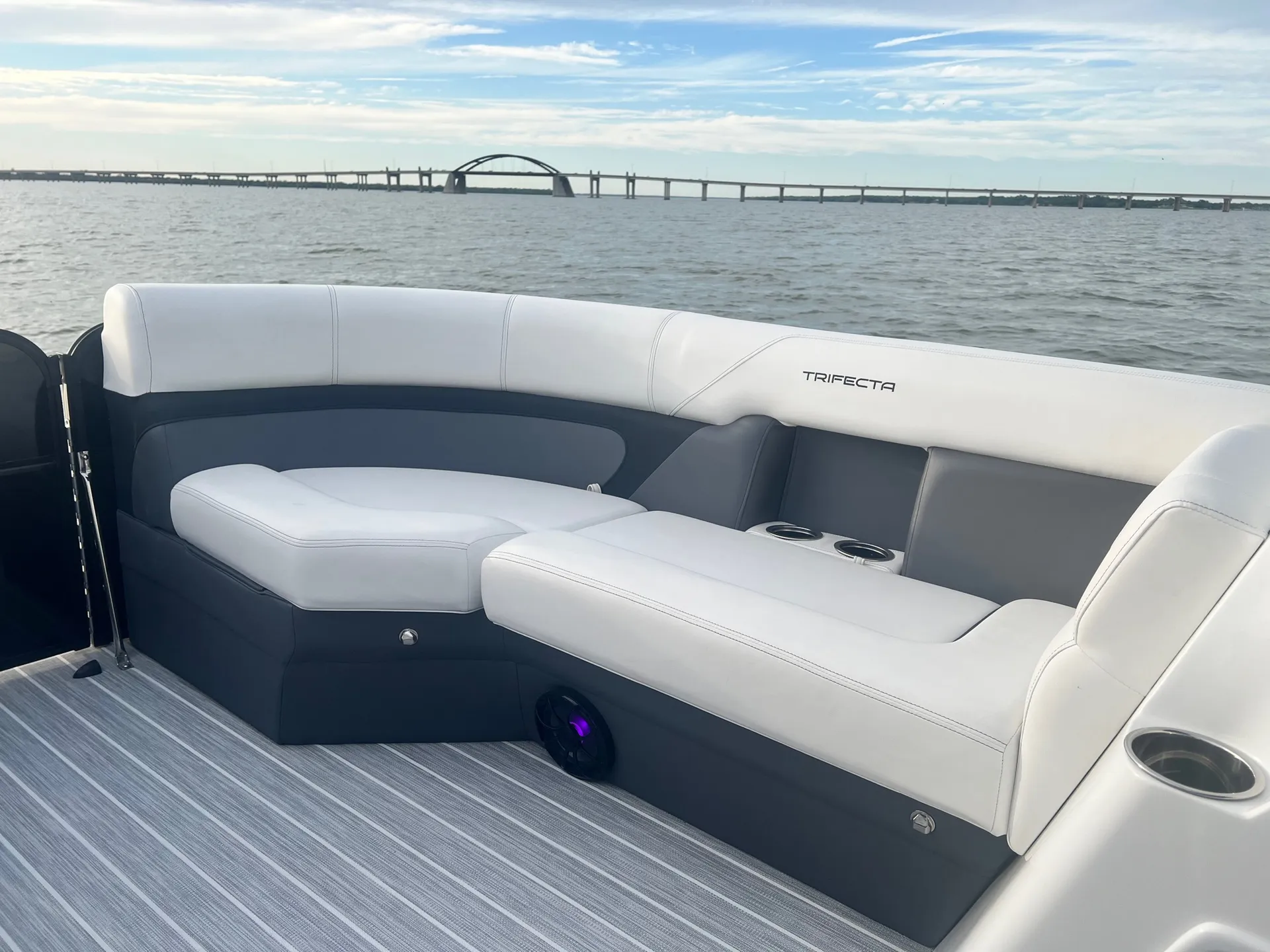 Experience an Epic Lake Journey with Envy Rentals