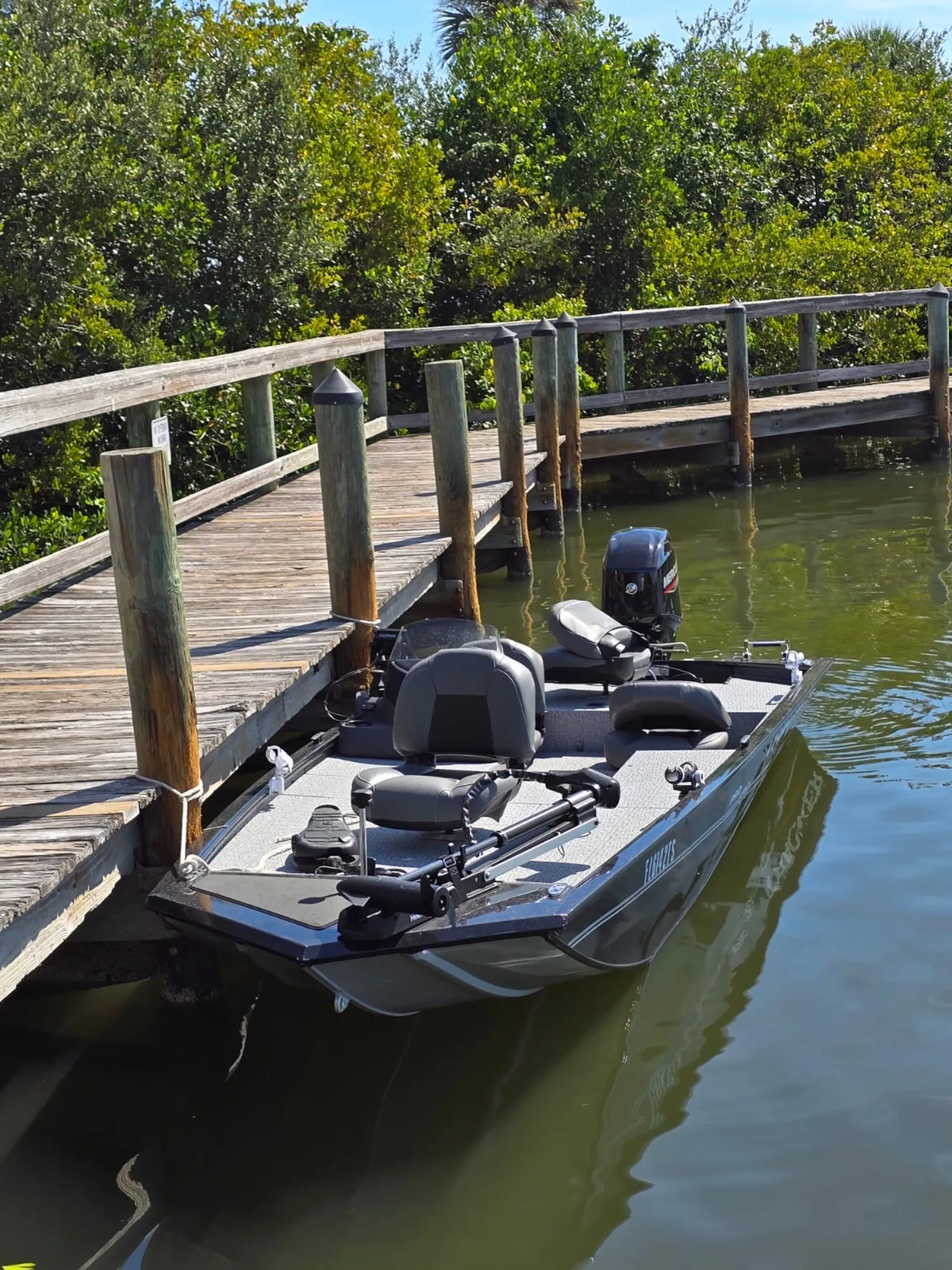 Tracker Pro 170 for fishing! - Delivery to East Lake Toho & Underhill