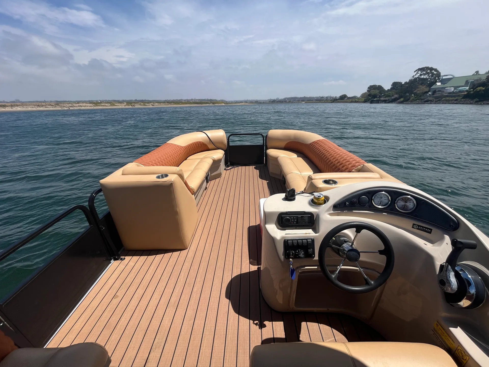 Encore Bentley Bentley Encore 240 Cruise in San Diego, CA — photo 3