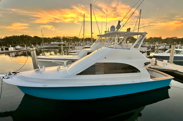 Rent a Ocean Yachts motor yacht in Tampa, FL near me