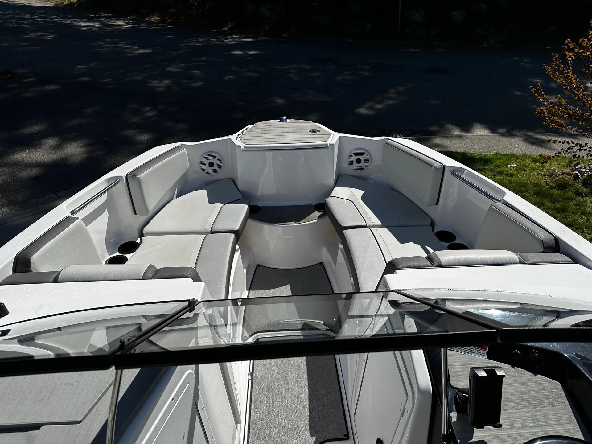 Lake Washington Explorer: Waterfront Mansions, City Views & Sunsets