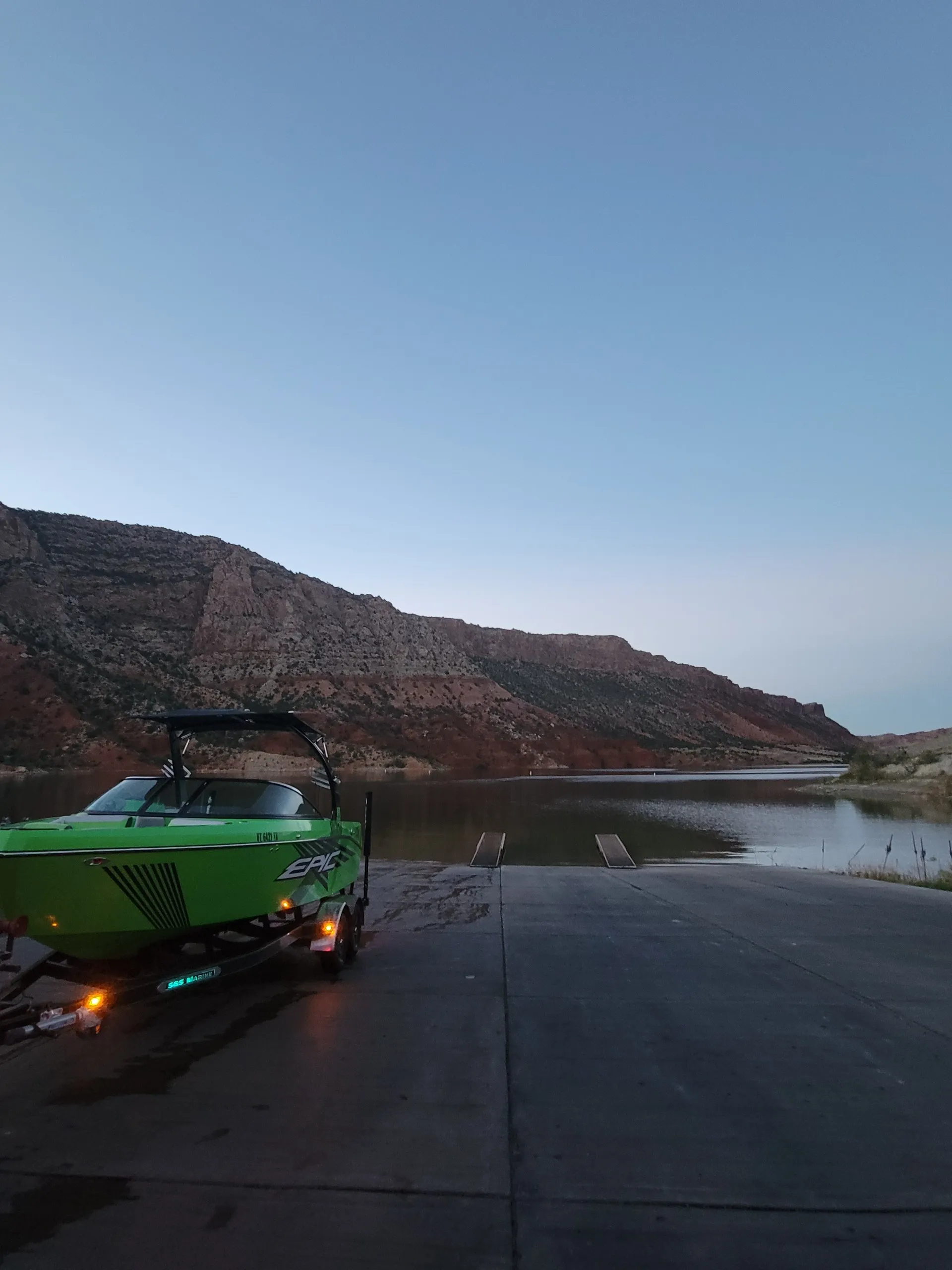 Epic Time In The Waves/ Surf * Party* Explore/ Lake Havasu