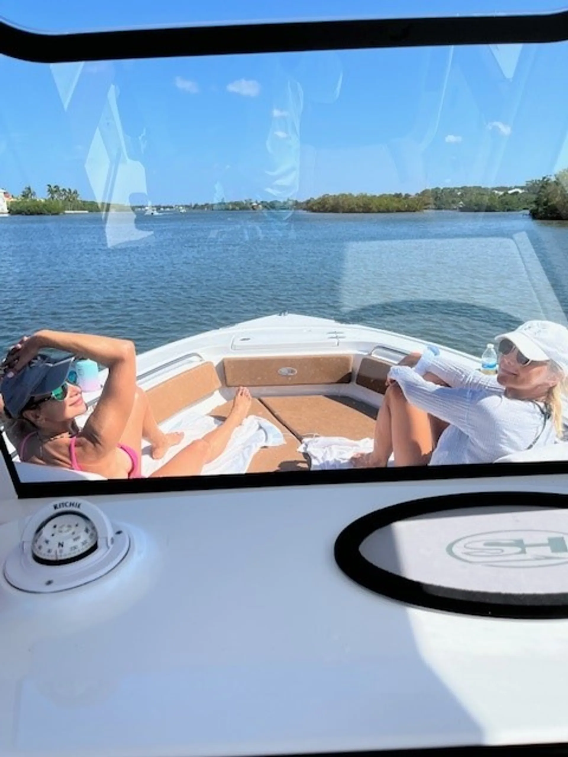 Sarasota Coastal Boat Tours on a brand new 2024 Seahunt Ultra