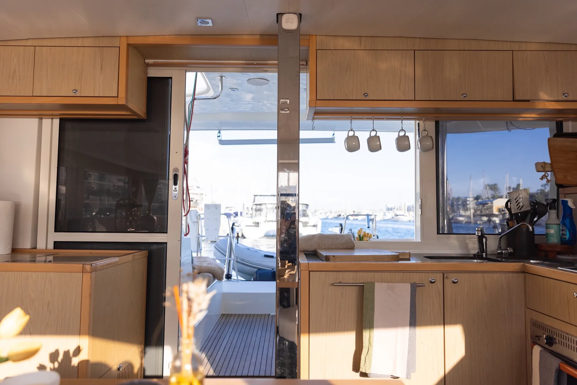 Lagoon  390 in Marina del Rey, CA — photo 7