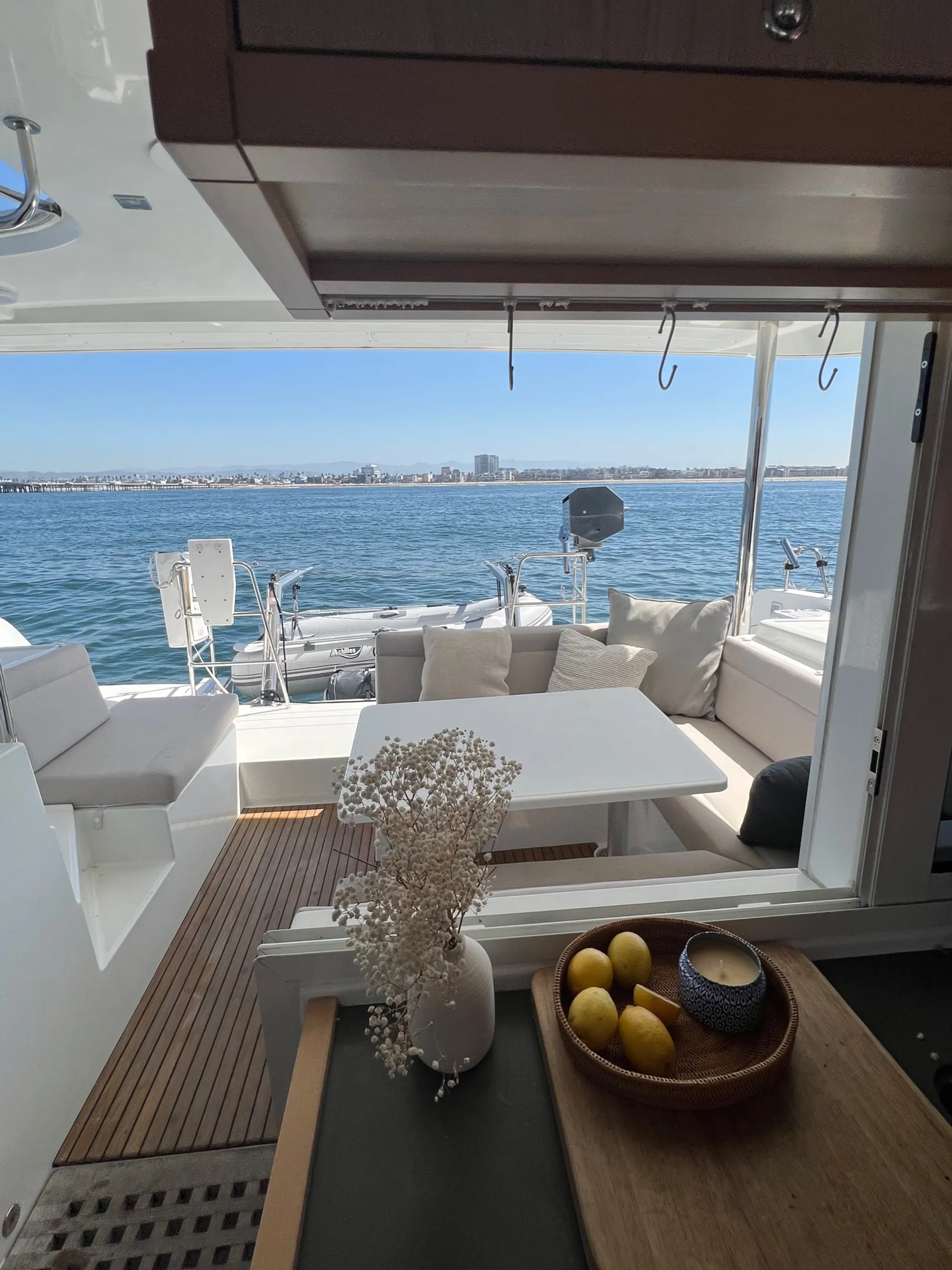 Lagoon  390 in Marina del Rey, CA — photo 9