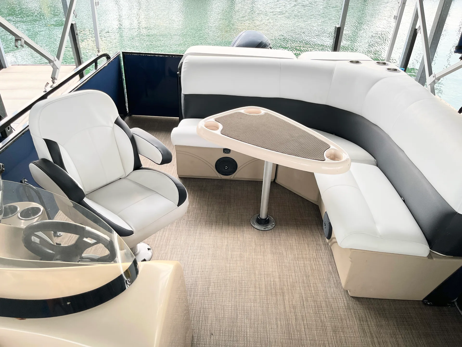 Beautiful and Luxurious Bentley Blue Pontoon for 15 passengers 