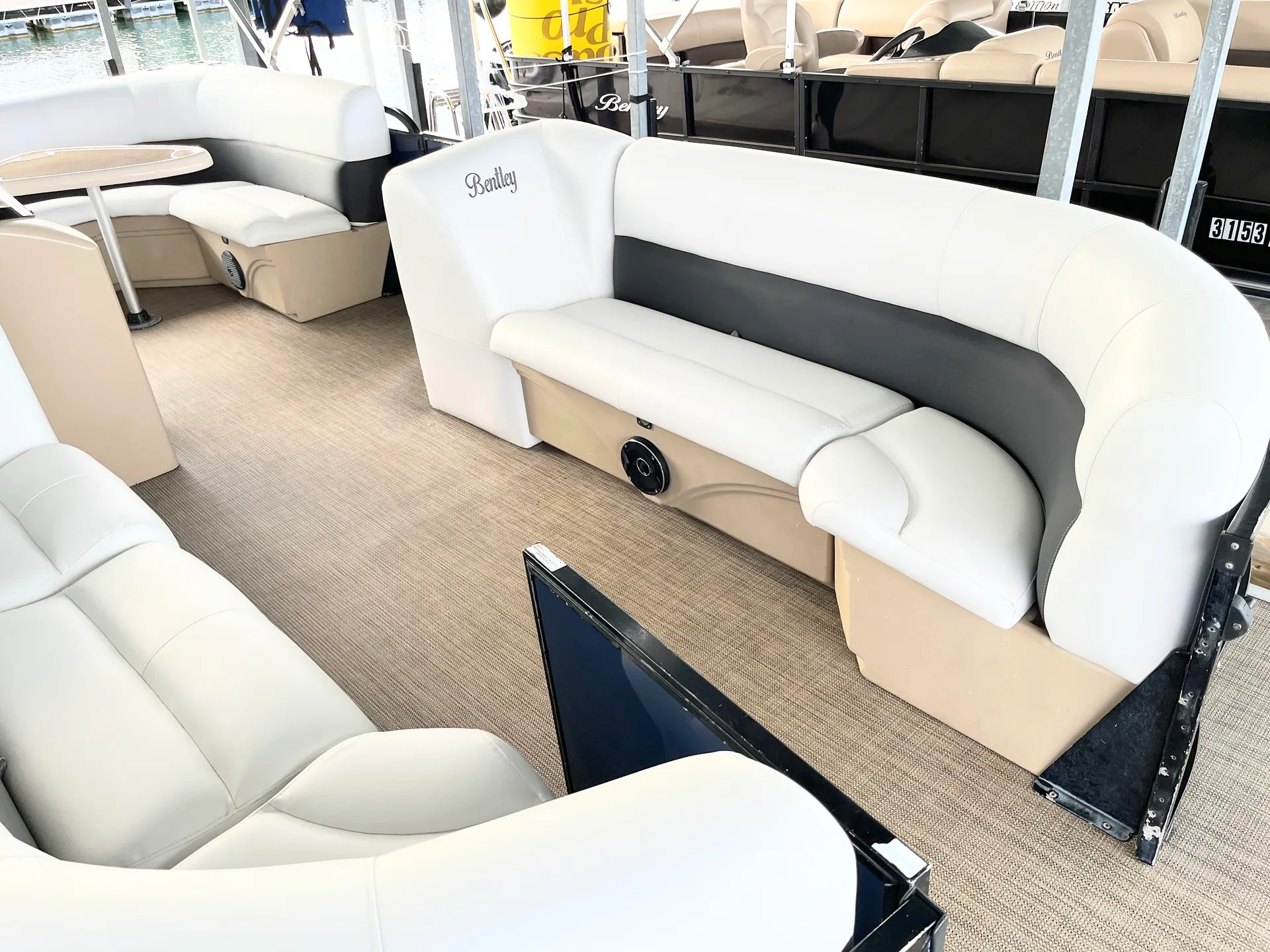 Beautiful and Luxurious Bentley Blue Pontoon for 15 passengers 