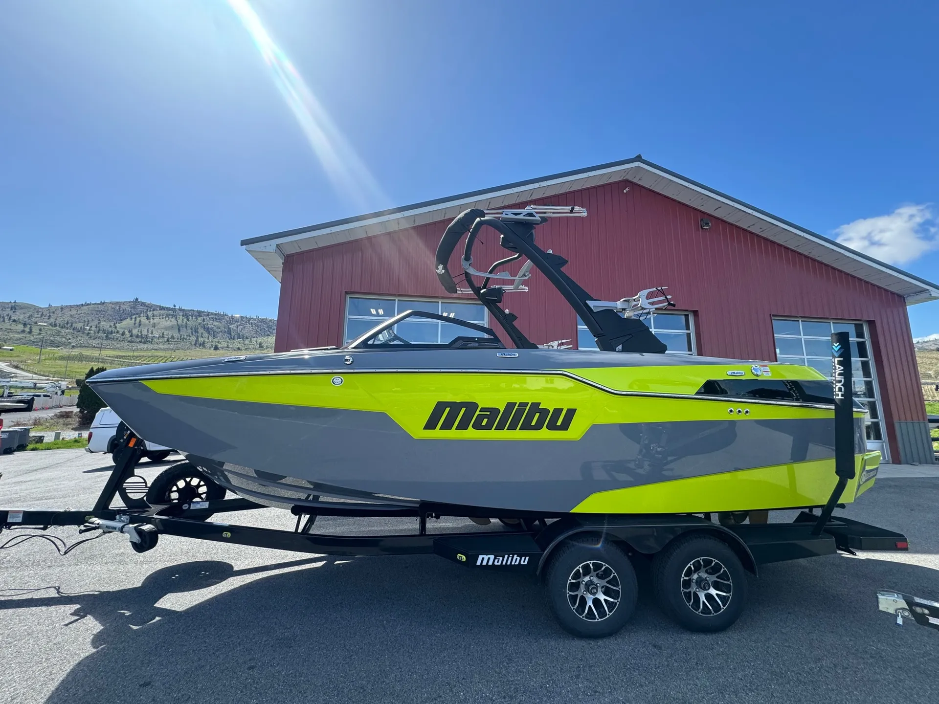 Best surf wave and rental experience in Chelan (check my reviews!)