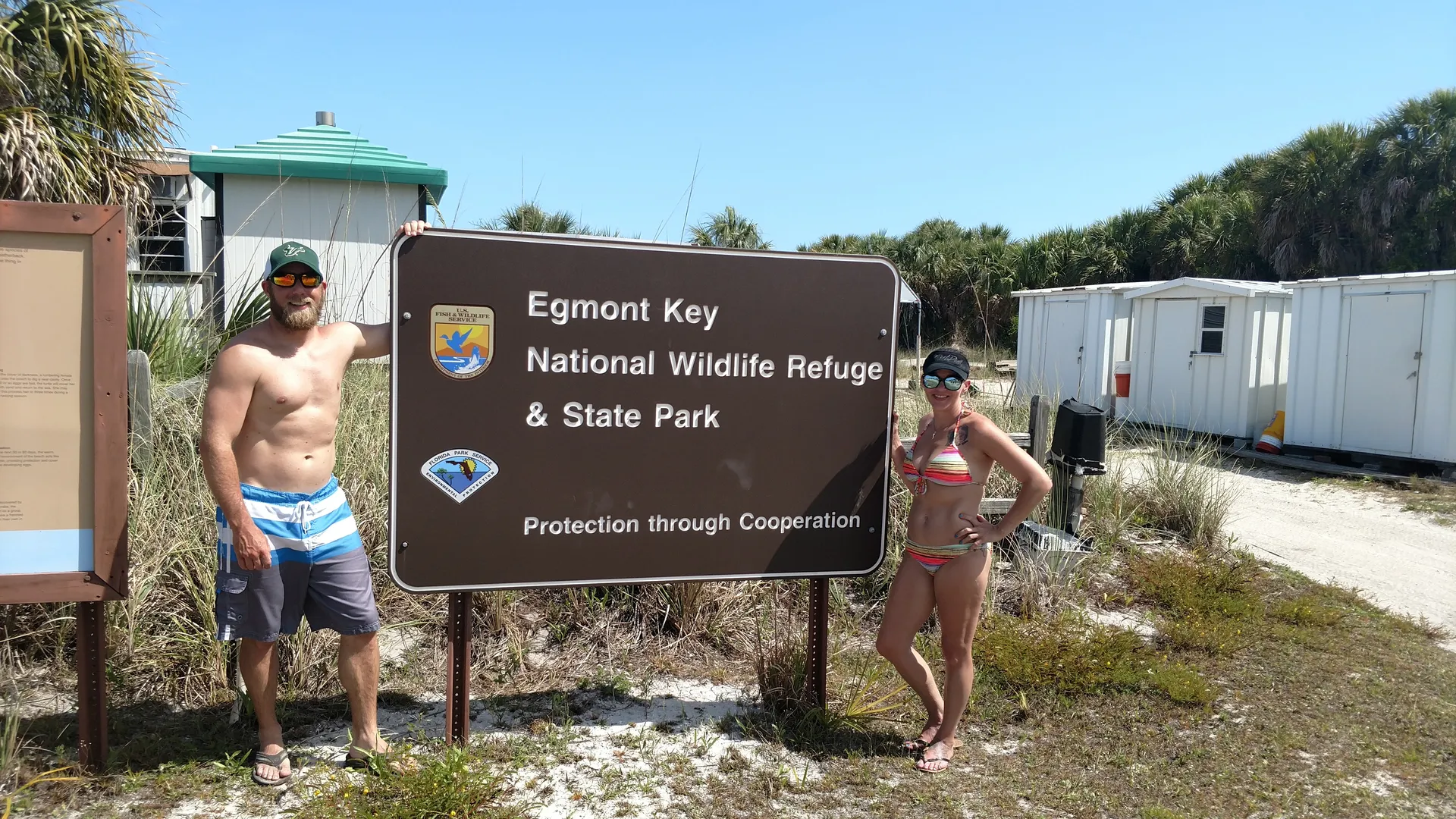 Fantastic Voyage on 2022 - 23’ Tritoon - up to 12 passengers + fishing