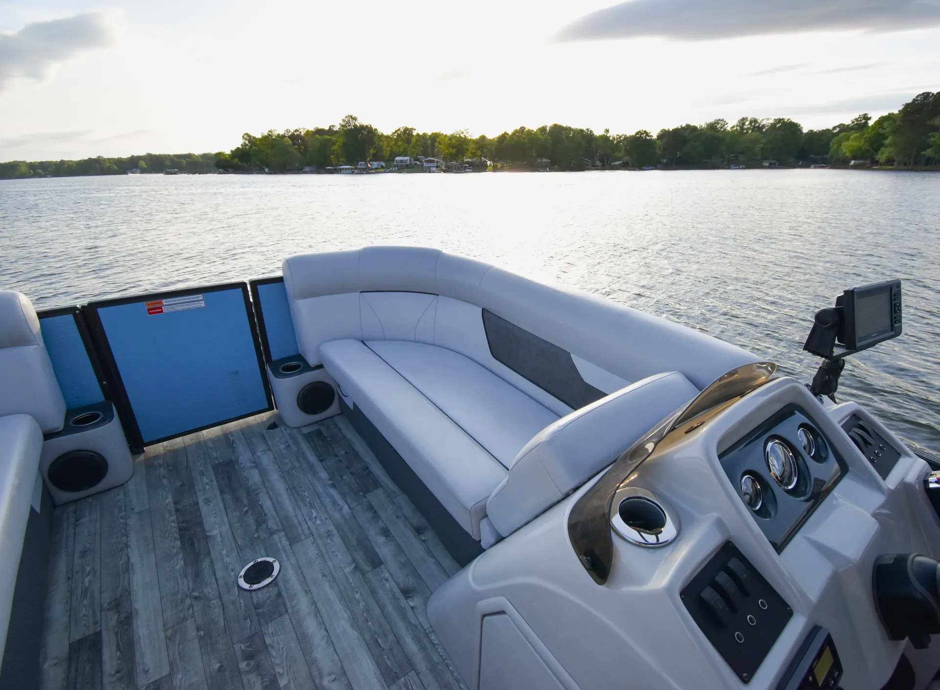 CREST PONTOONS 220 SLRC CREST I in New London, NC — photo 3