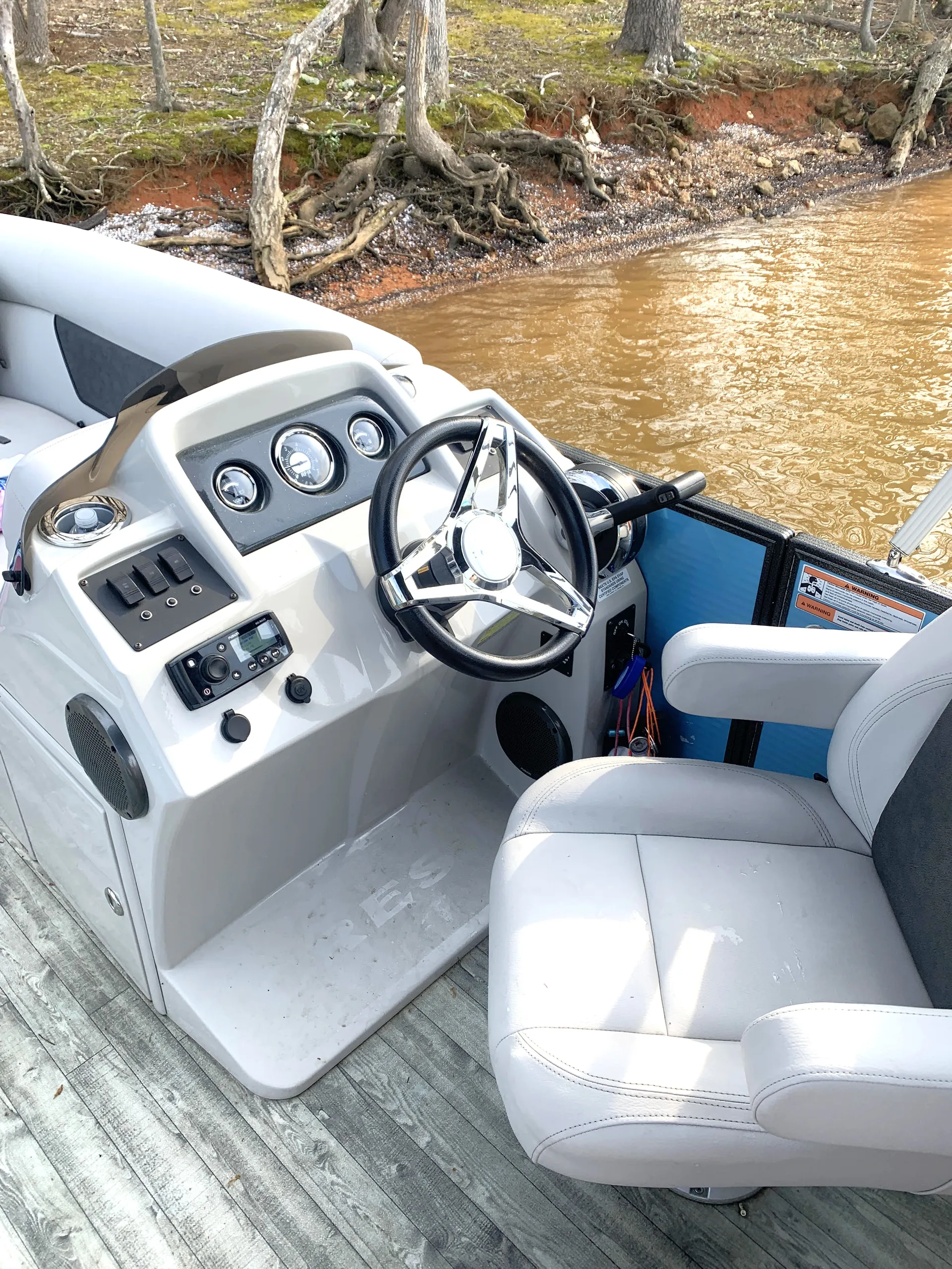 CREST PONTOONS 220 SLRC CREST I in New London, NC — photo 7