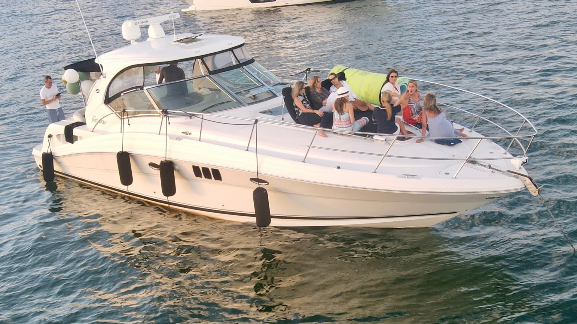 Sea Ray Boats 44 Sundancer in Miami, FL — photo 3