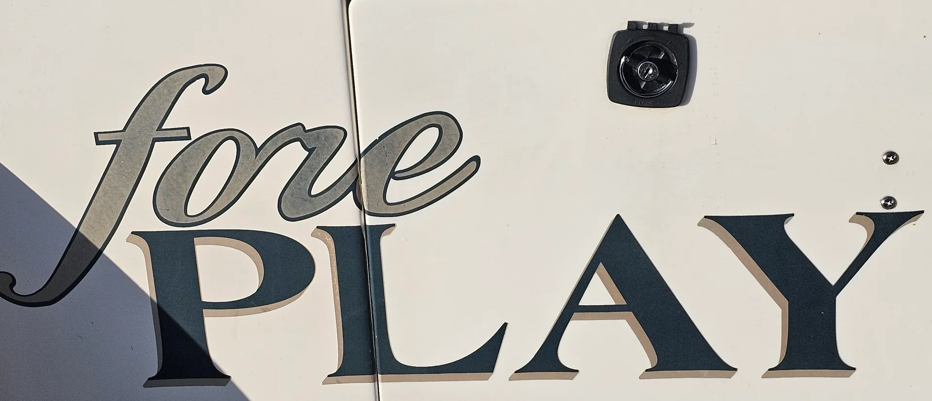 Maxum 3300 SCR in Hammond, IN — photo 3