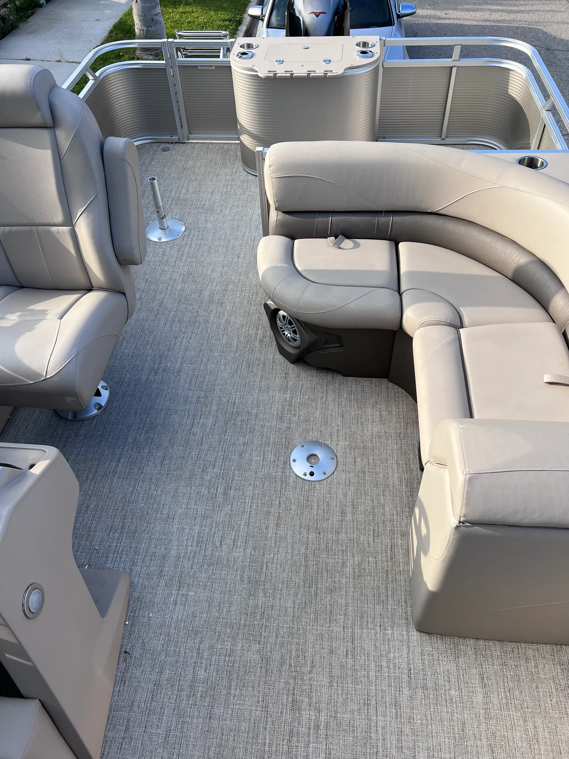 2021 AVALON 2285 FISHER