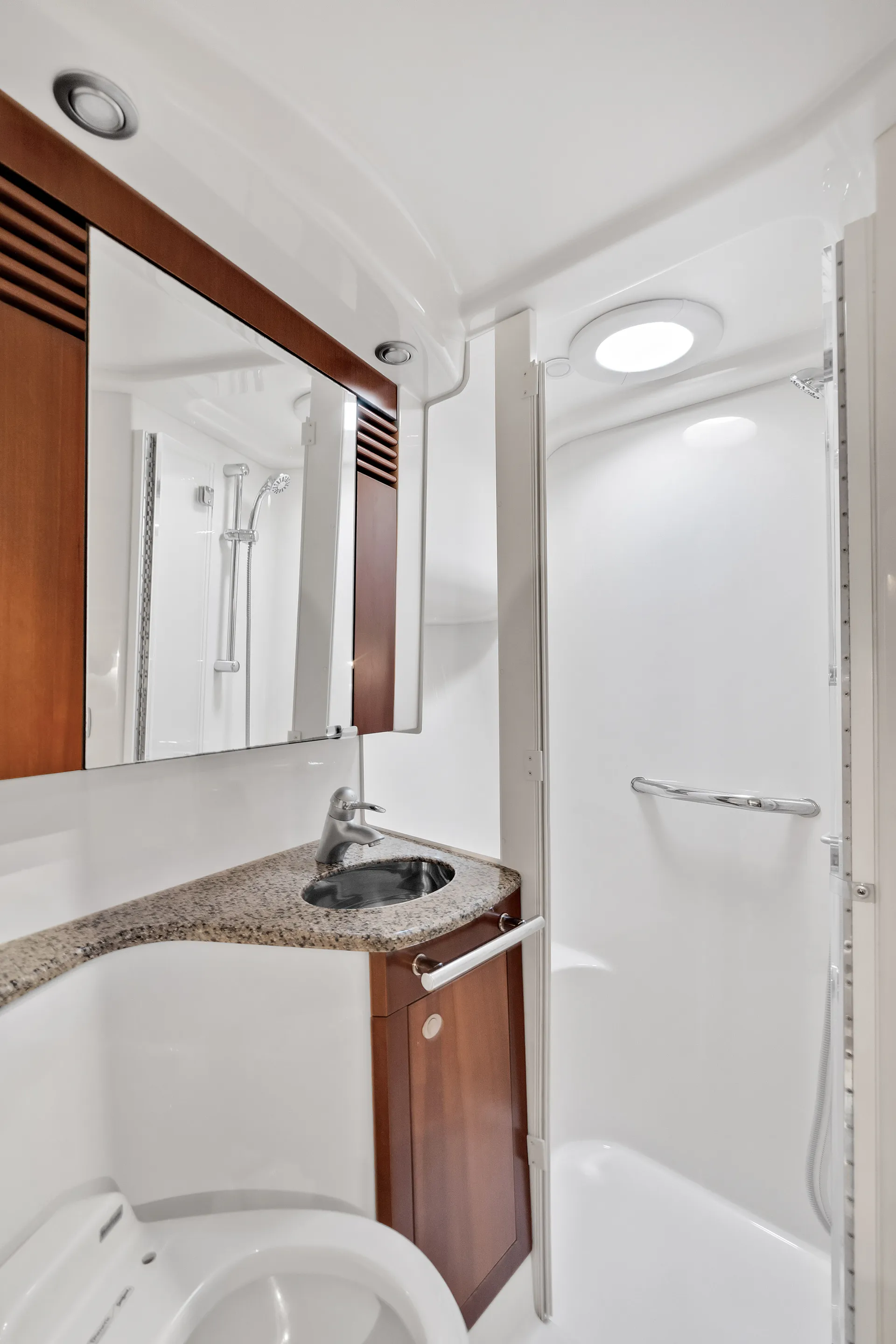 46' Flybridge Great for Birthdays • 13 Guests