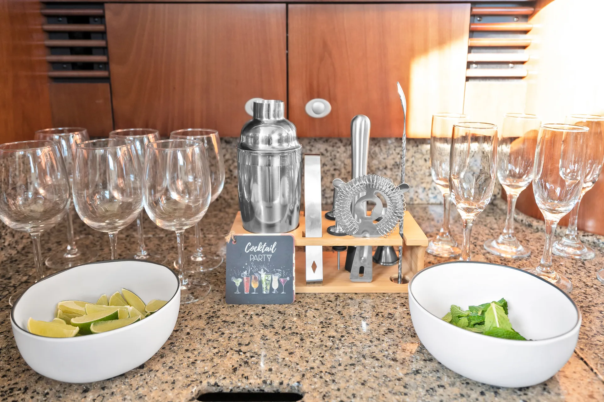 46' Flybridge Great for Birthdays • 13 Guests