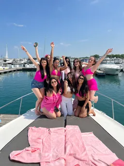 Amazing Luxury Huge 40ft Cruiser Yacht  boat photo