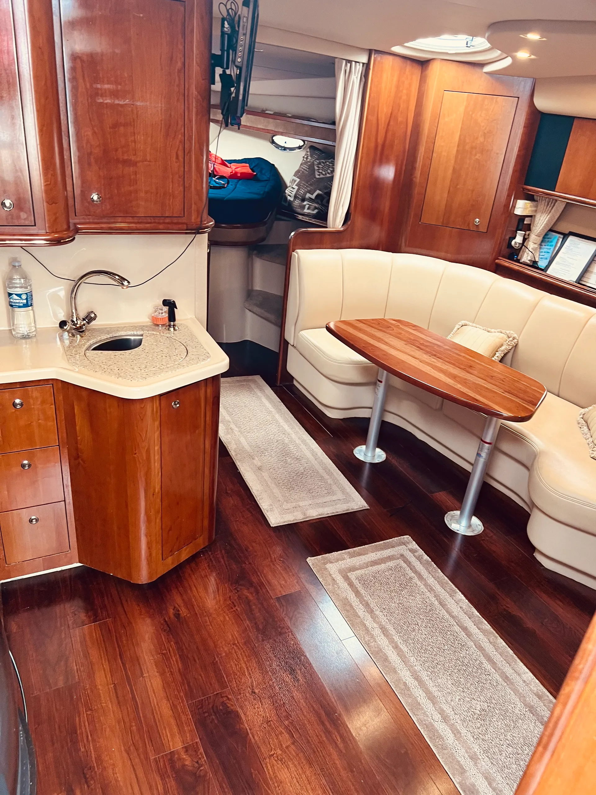 AMAZING! Luxury & Huge 40ft Cruiser Yacht…Welcome Home!