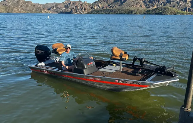 Rent a Tracker By Tracker Marine aluminum fishing in Murfreesboro, TN near me