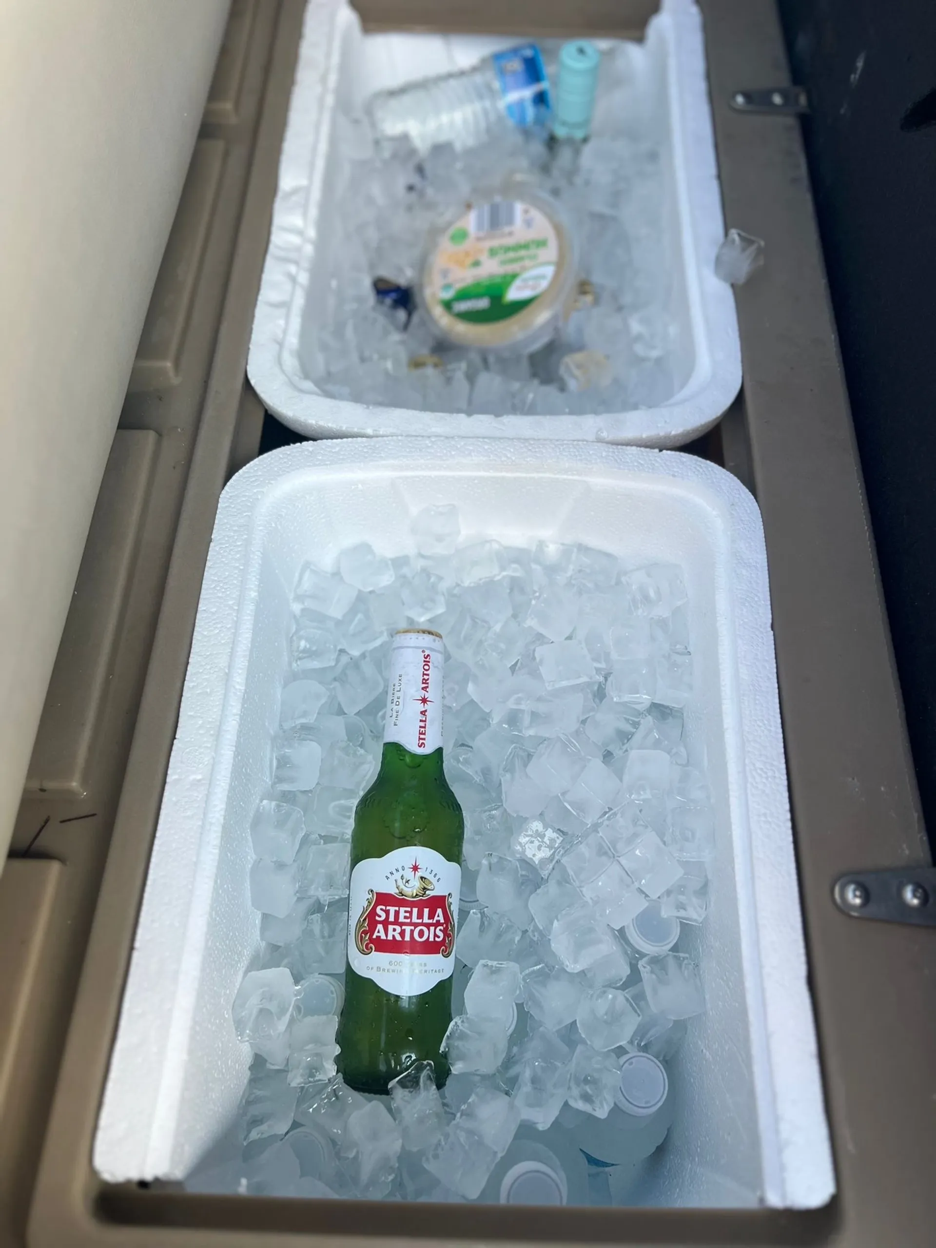 Large Pontoon Boat In Bradenton Manatee