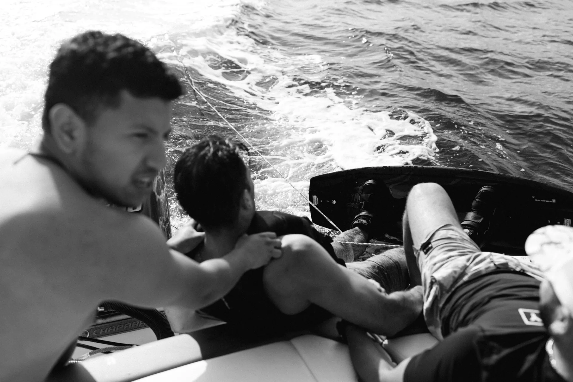 Beautiful Chaparral Boat for a perfect leisure day! 