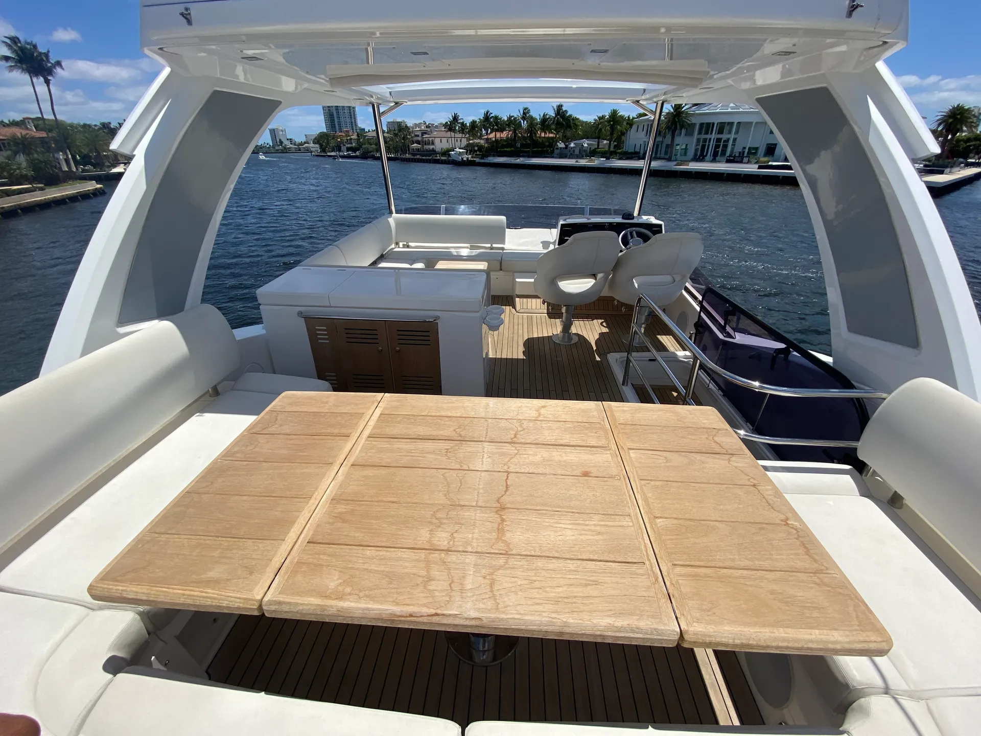 56 ft Luxury Sun seeker Flybridge Party Yacht