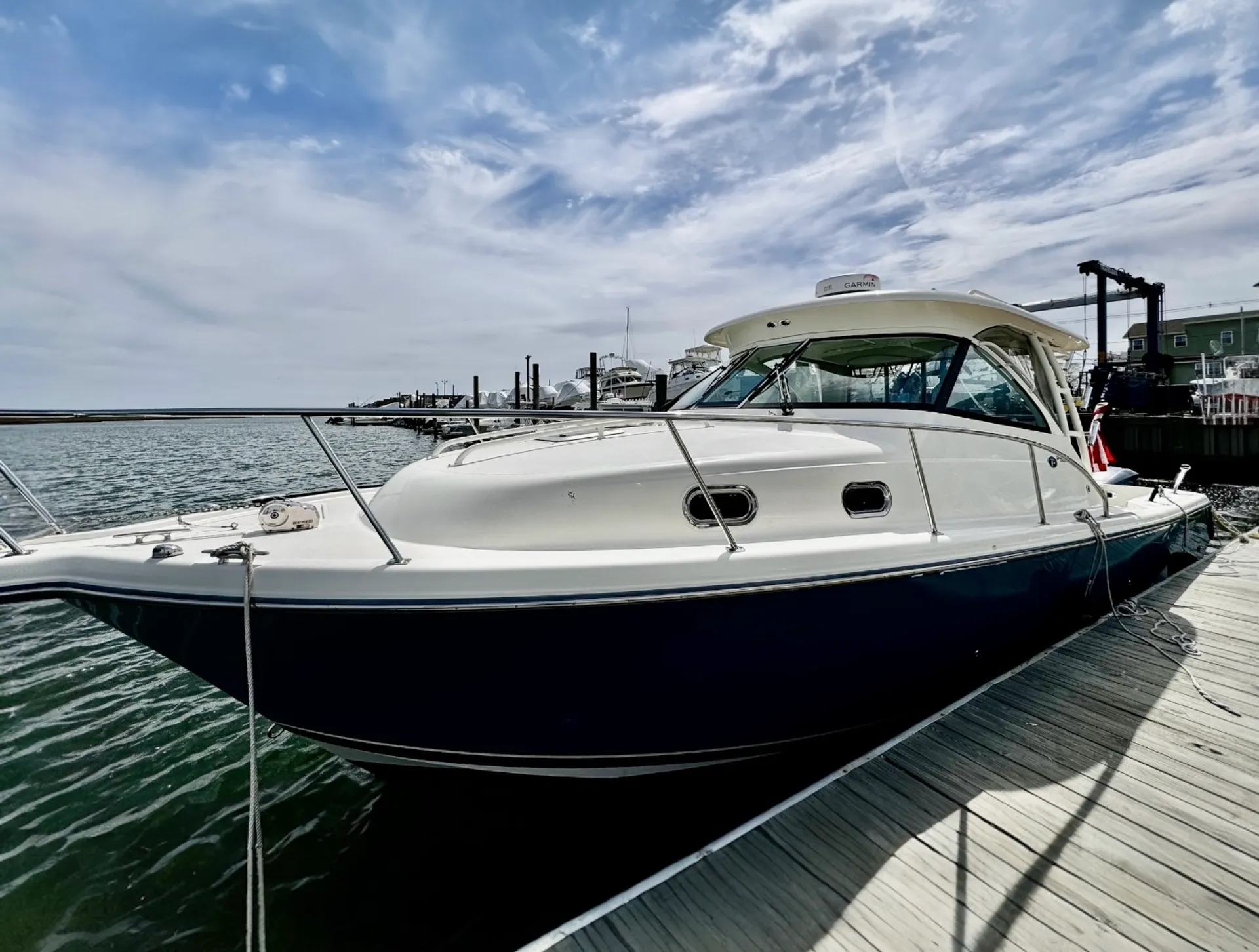 Pursuit OS345 Offshore w/2-F350HP in Freeport, NY — photo 9