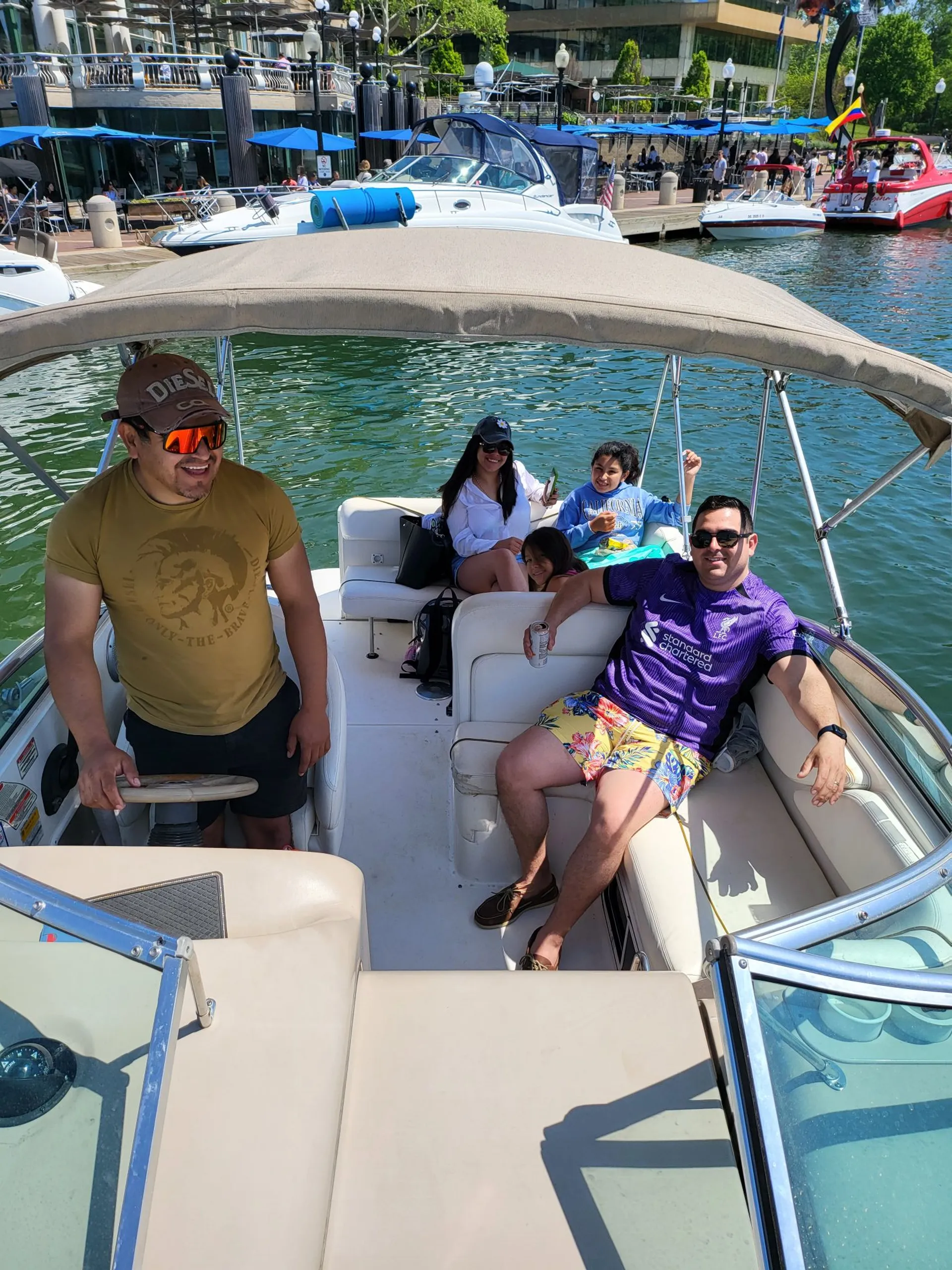 Sea Ray Boats 260 Sundancer in Springfield, VA — photo 8