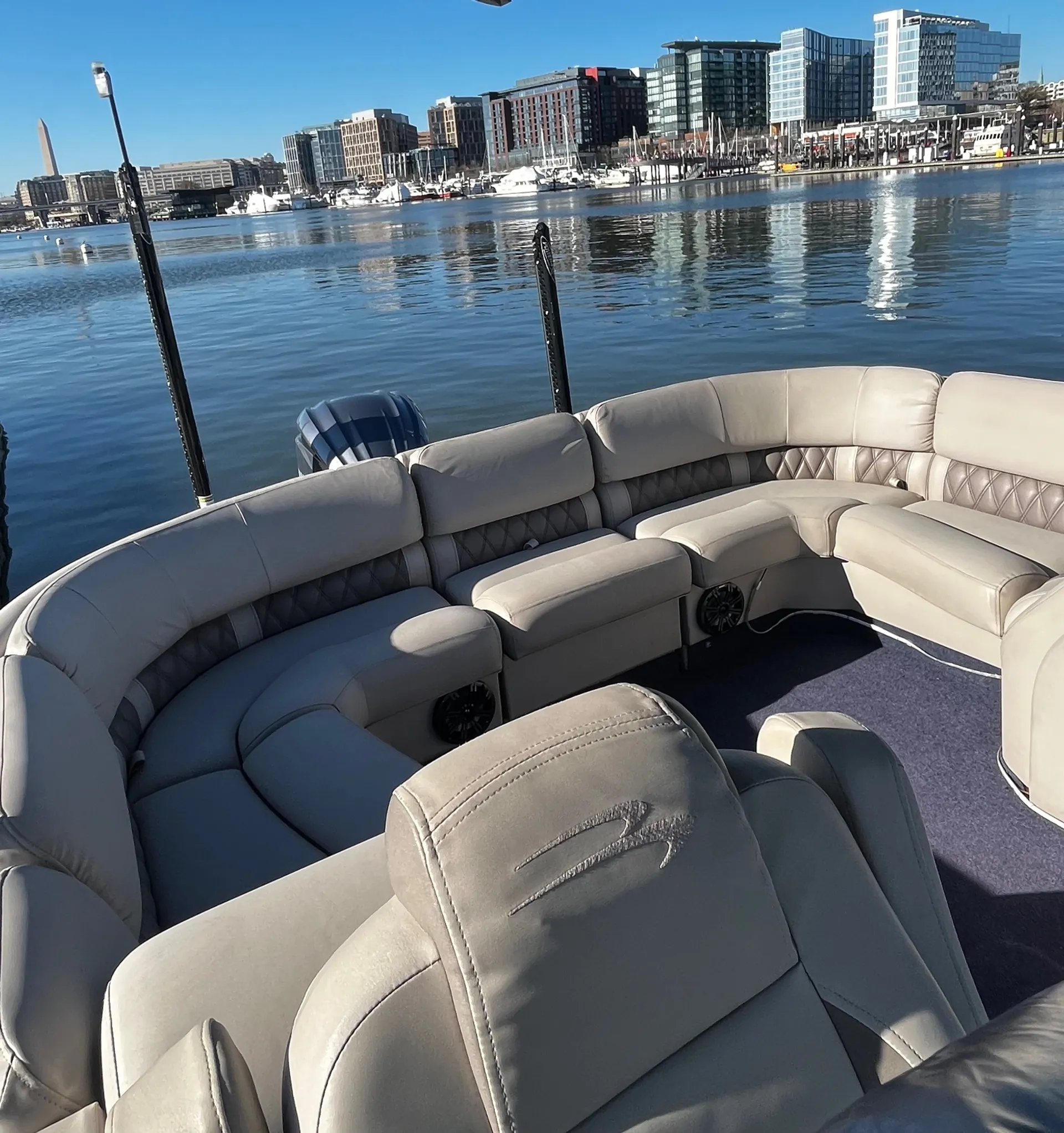 The Largest Bennington Pontoon! 🛥️