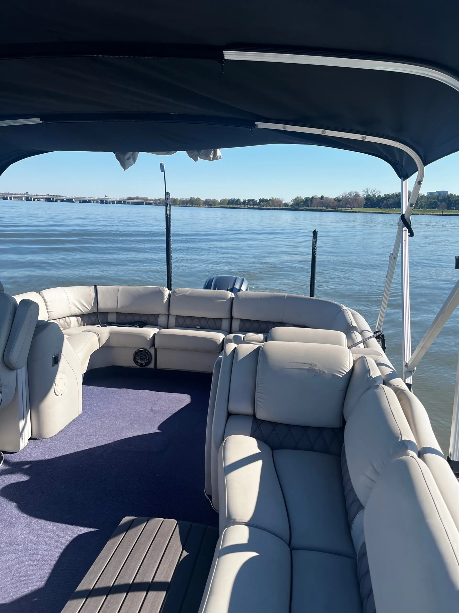 The Largest Bennington Pontoon! 🛥️