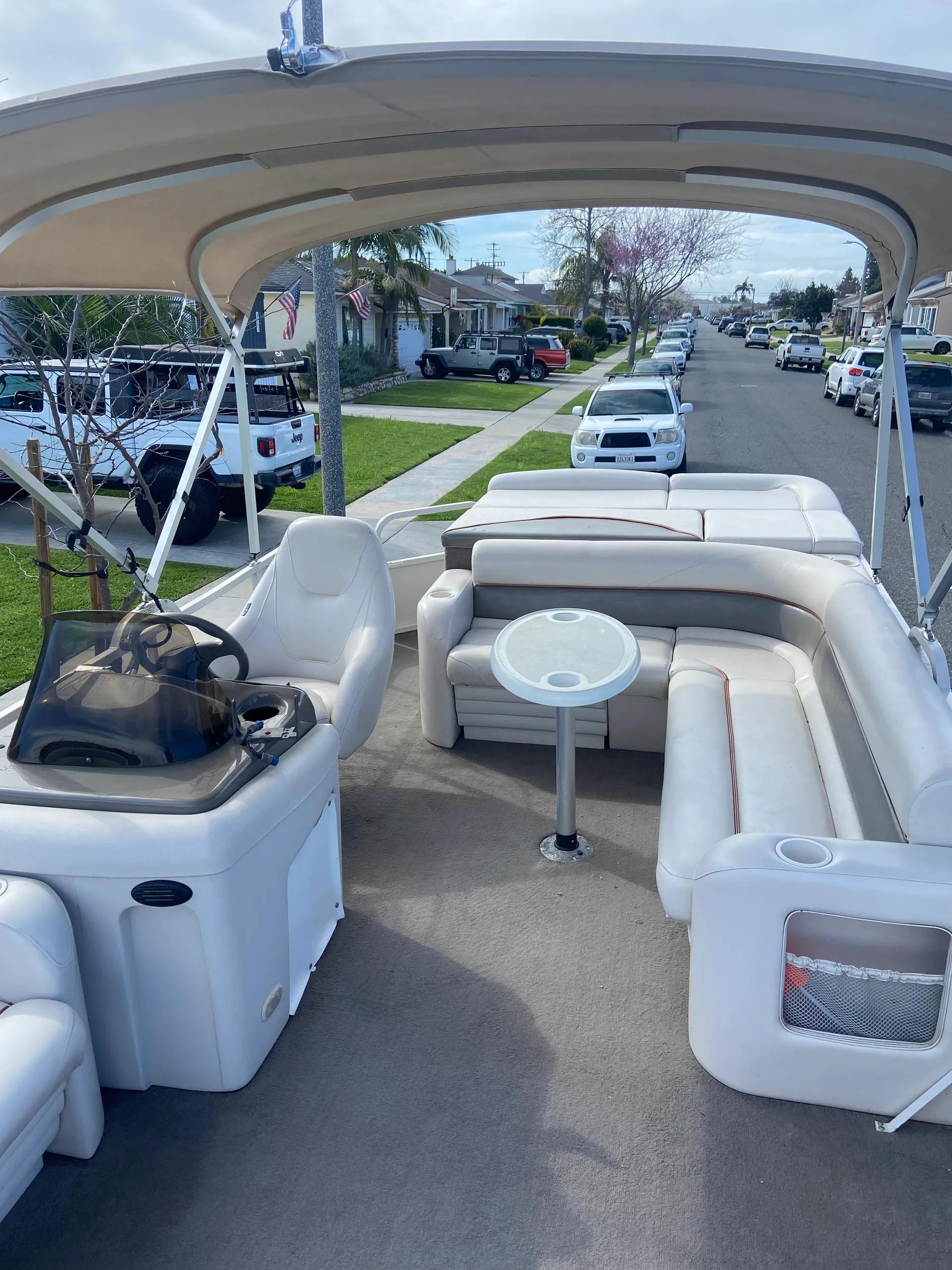 Crest Pontoons 20 Crest II LE in Lakewood, CA — photo 5