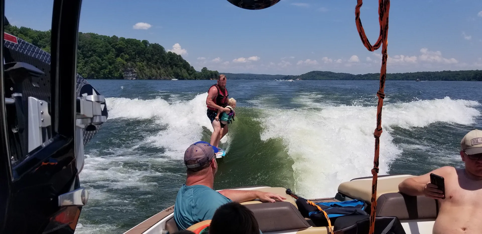 2019 Moomba Makai Wake Boat. Get Your Wake on Wattsbar Lake!