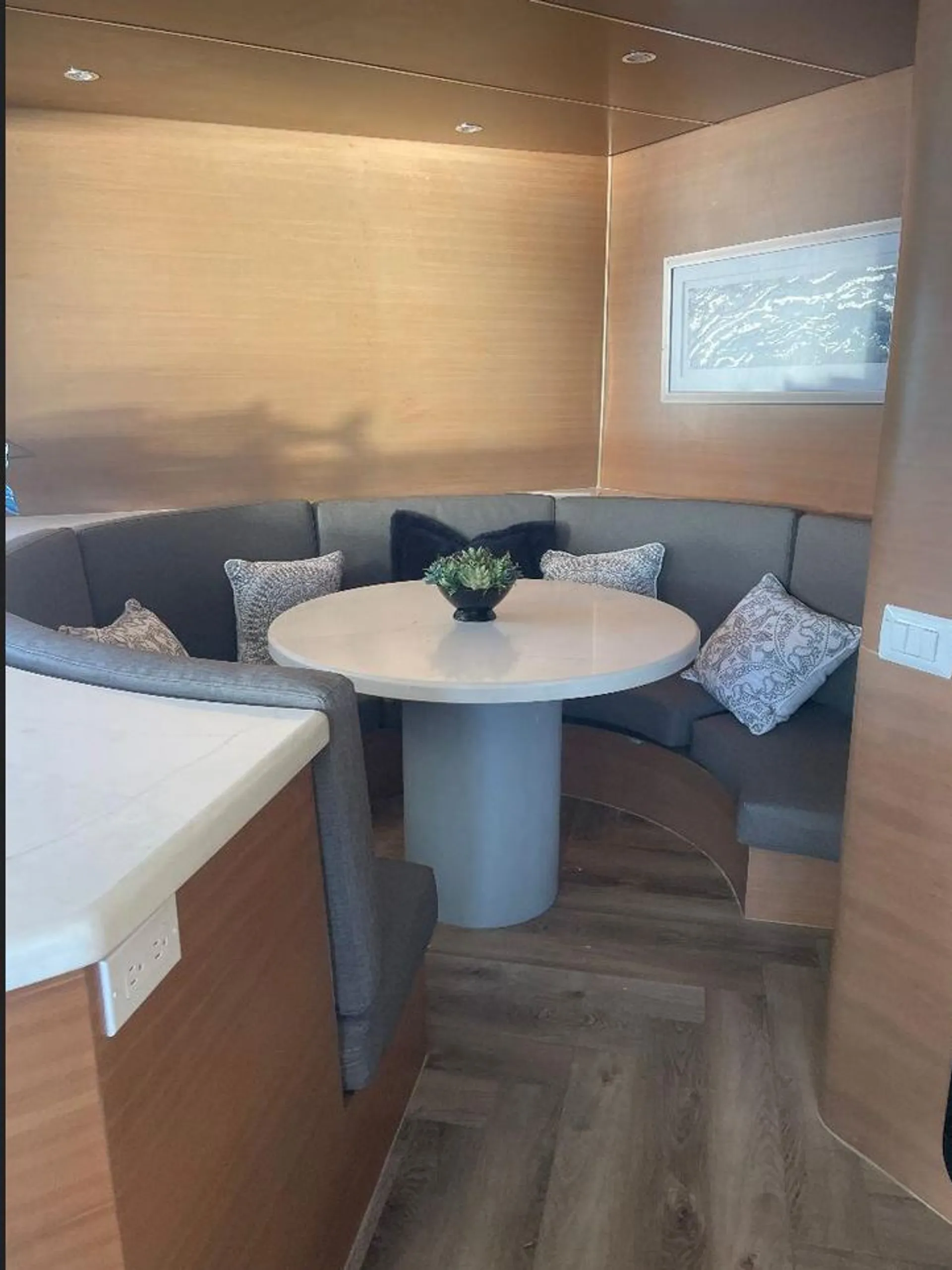 100 ft Moira beautiful cruiser yacht 