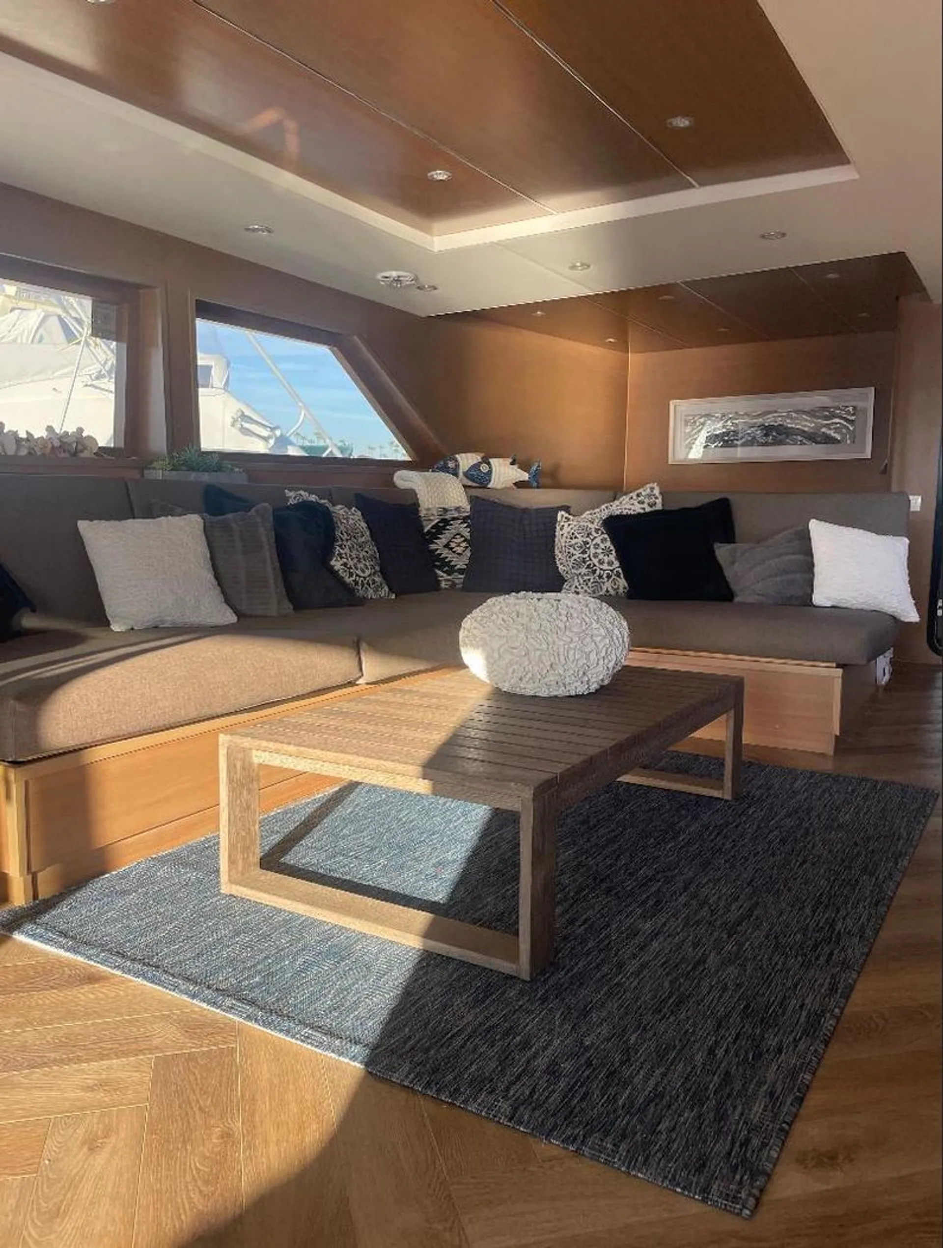 100 ft Moira beautiful cruiser yacht 