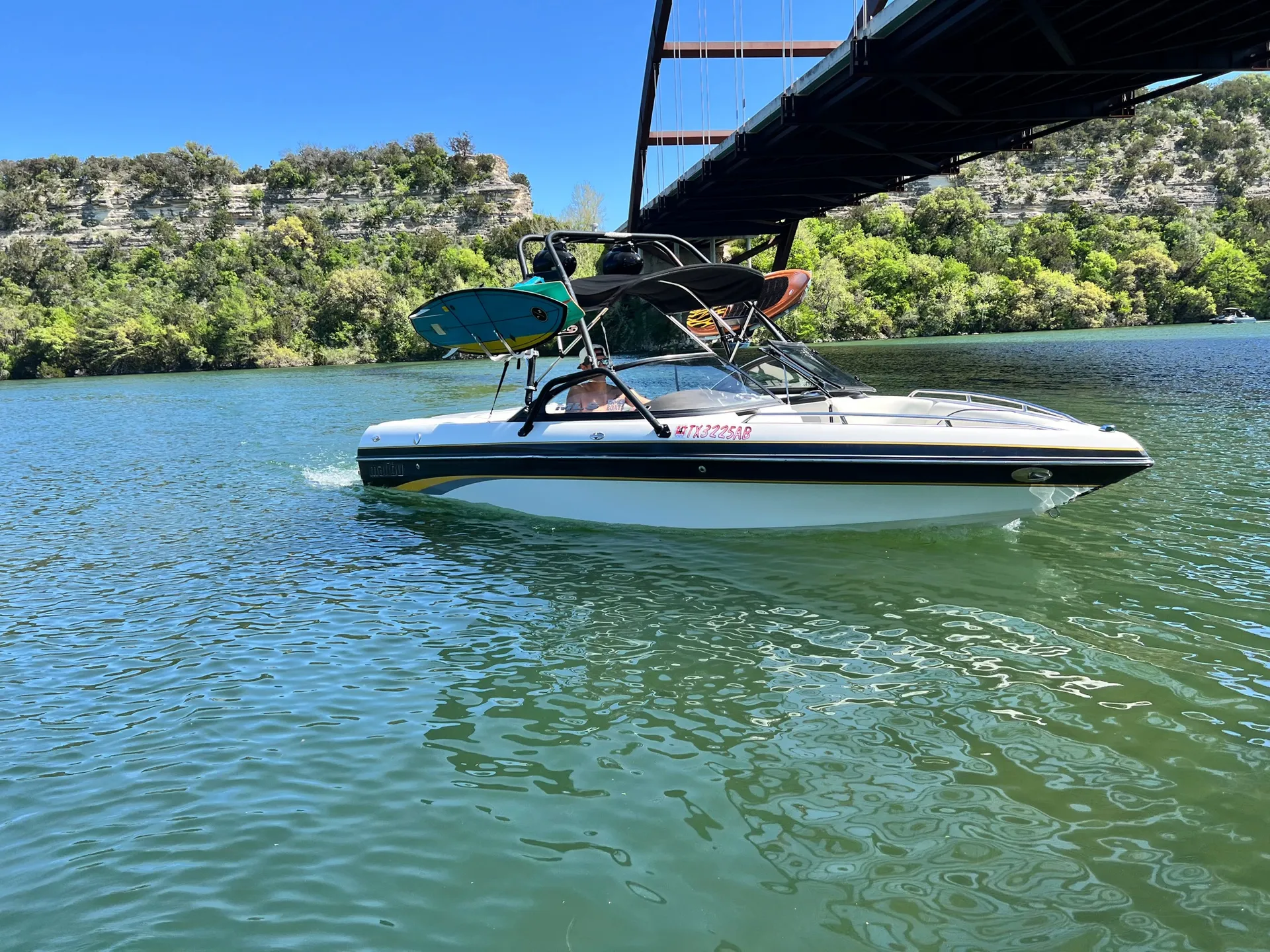 Malibu Boats Sunscape 21 LSV in Austin, TX — photo 6