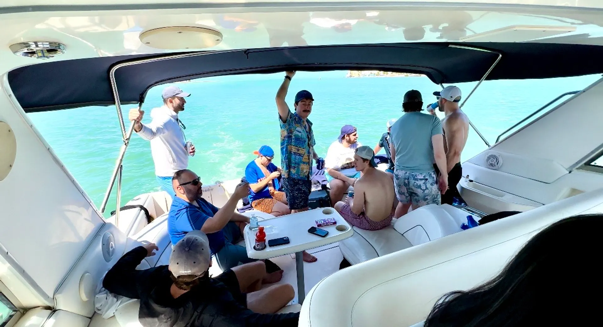 Yacht Rental Succulenta Rosé Captian Included