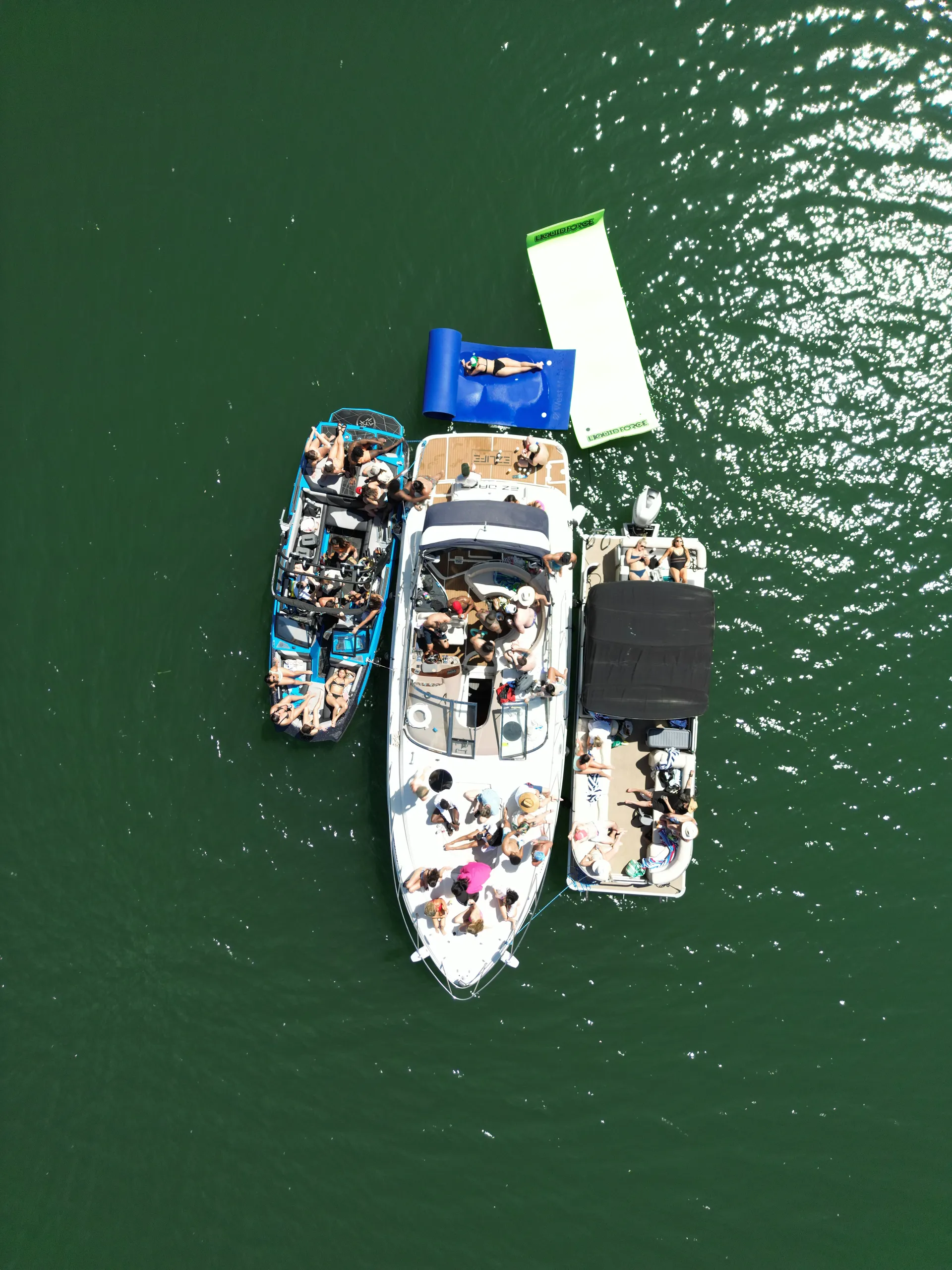 Regal Commodore Yacht for charter Lake Travis: Up to 20 Max