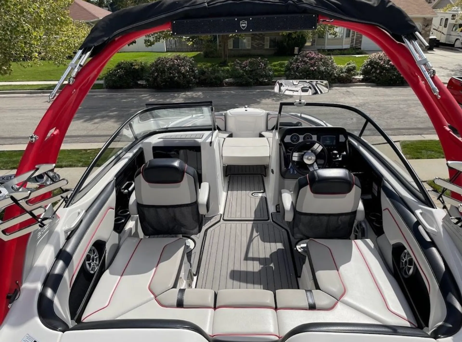 Fun and Easy 2018 Yamaha 212x (surf ready)