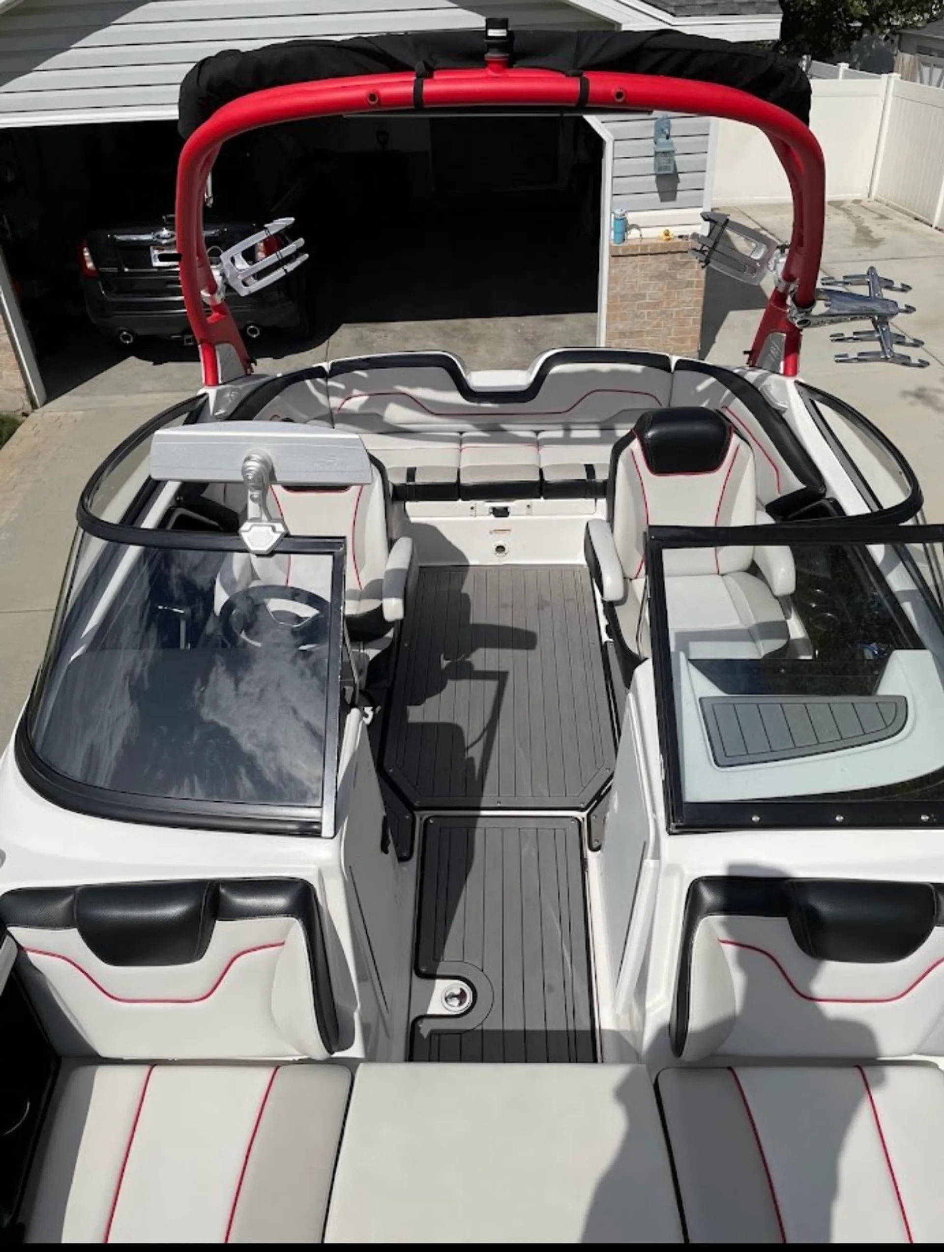 Fun and Easy 2018 Yamaha 212x (surf ready)