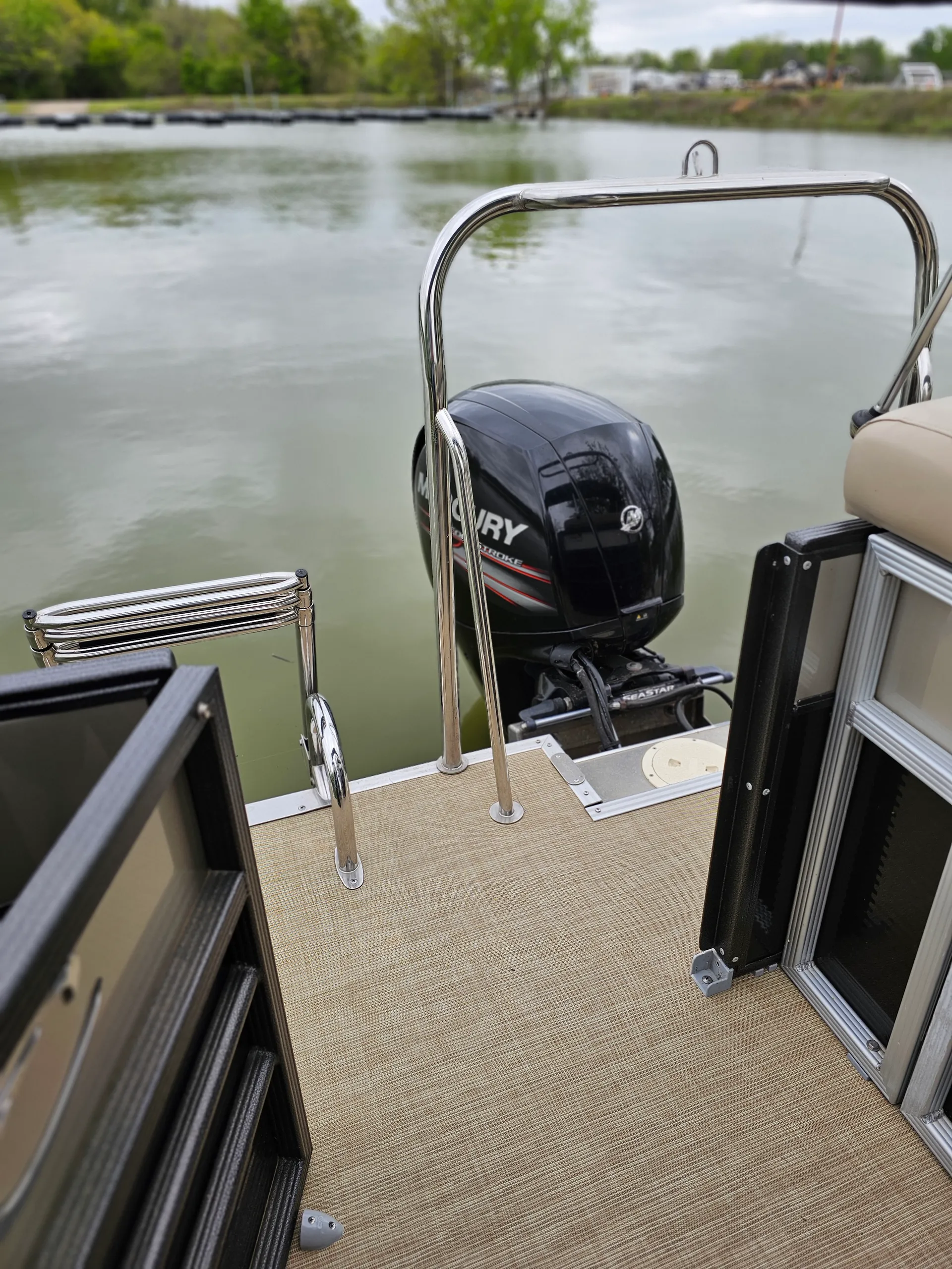 23' Tritoon on lake of your choice!