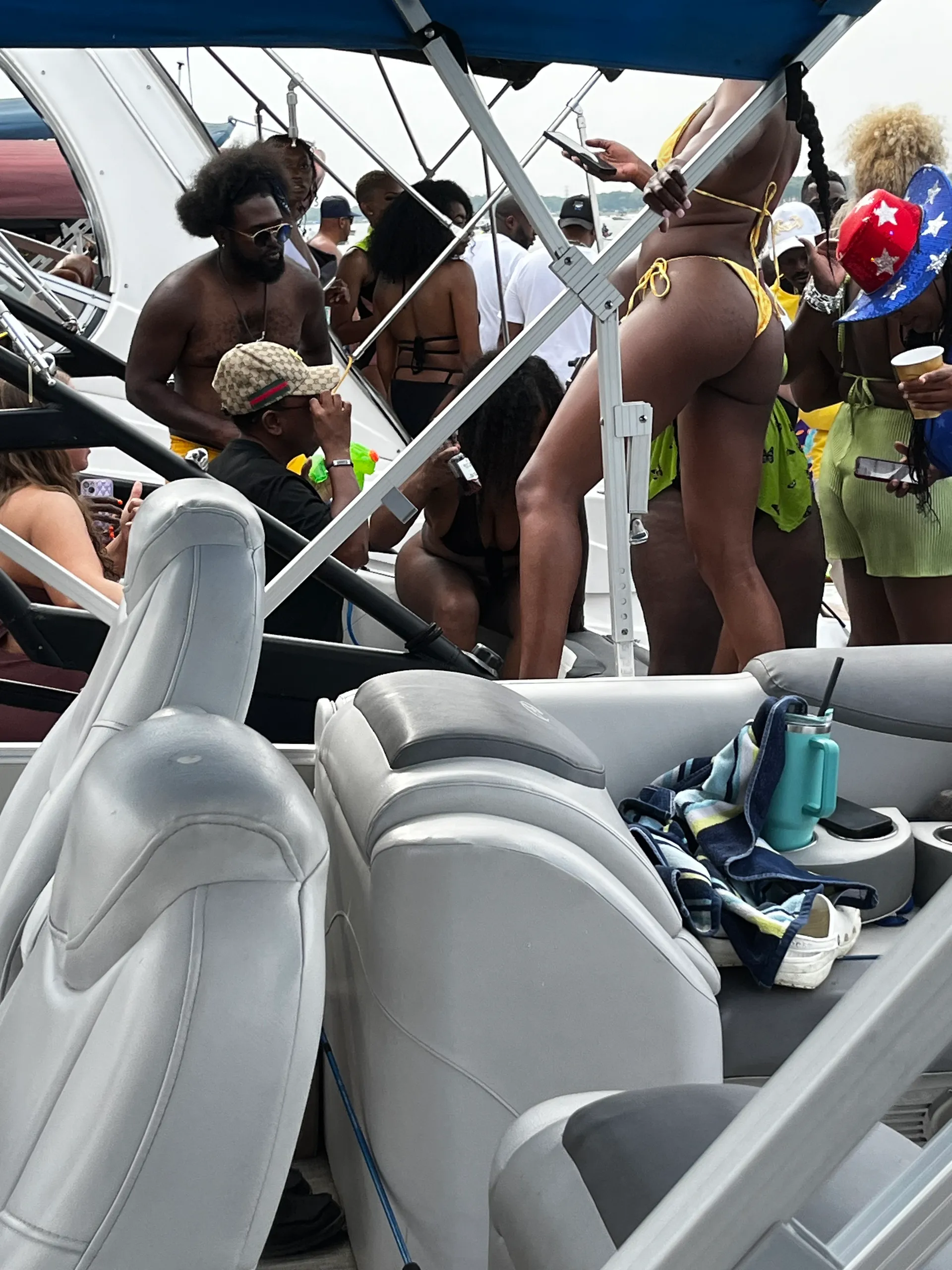 LOWE PONTOONS SF212 in Grand Prairie, TX — photo 2