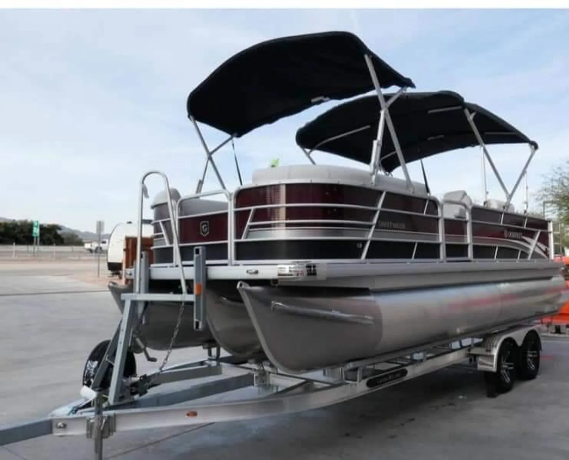 GODFREY MARINE SWEETWATER 2286 SFL IMPACT PLUS in Sun City, AZ — photo 2