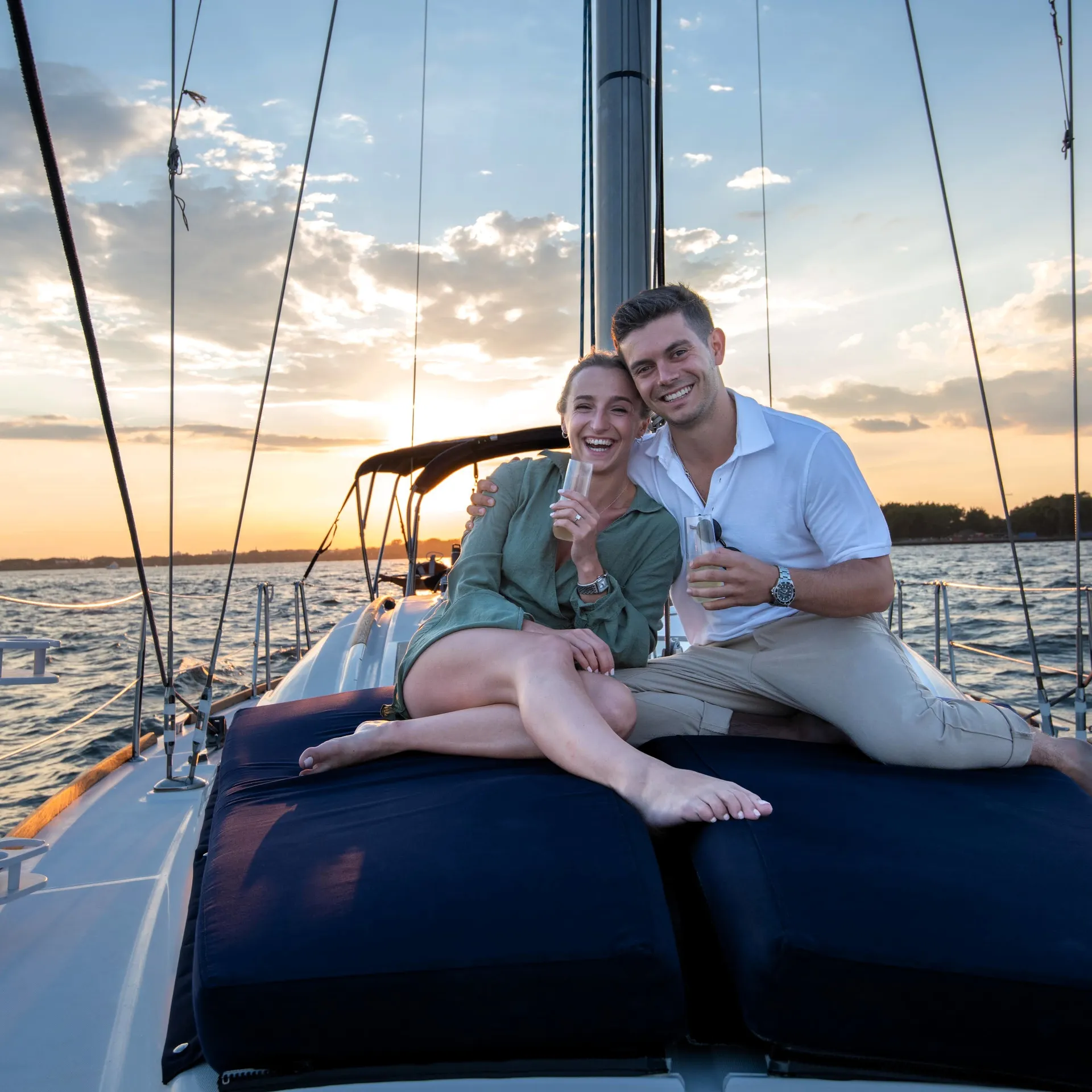 #1 Manhattan Sailing! Champagne &amp; Catering Service, Captain &amp; Crew