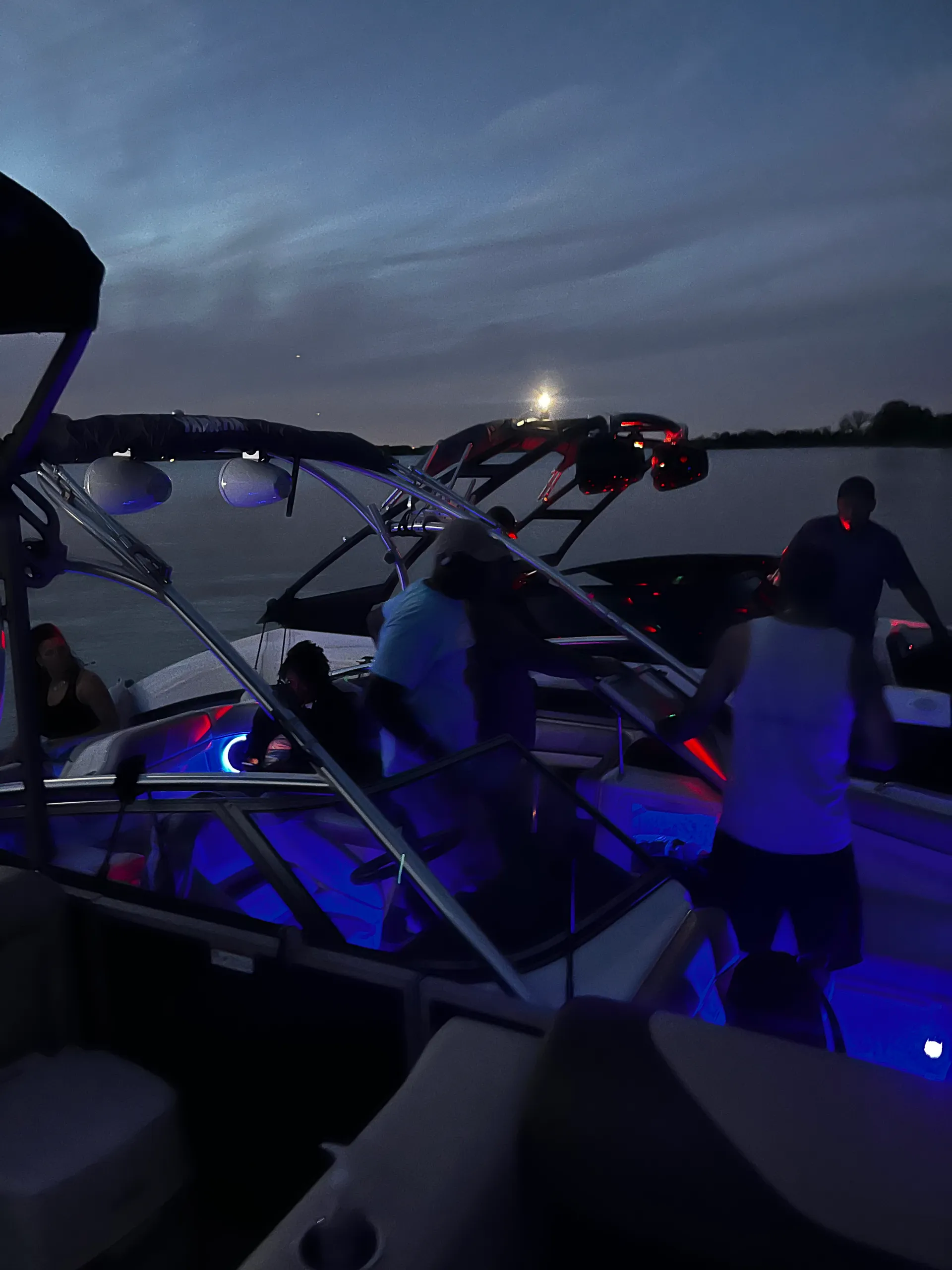 LOWE PONTOONS SF212 in Grand Prairie, TX — photo 5