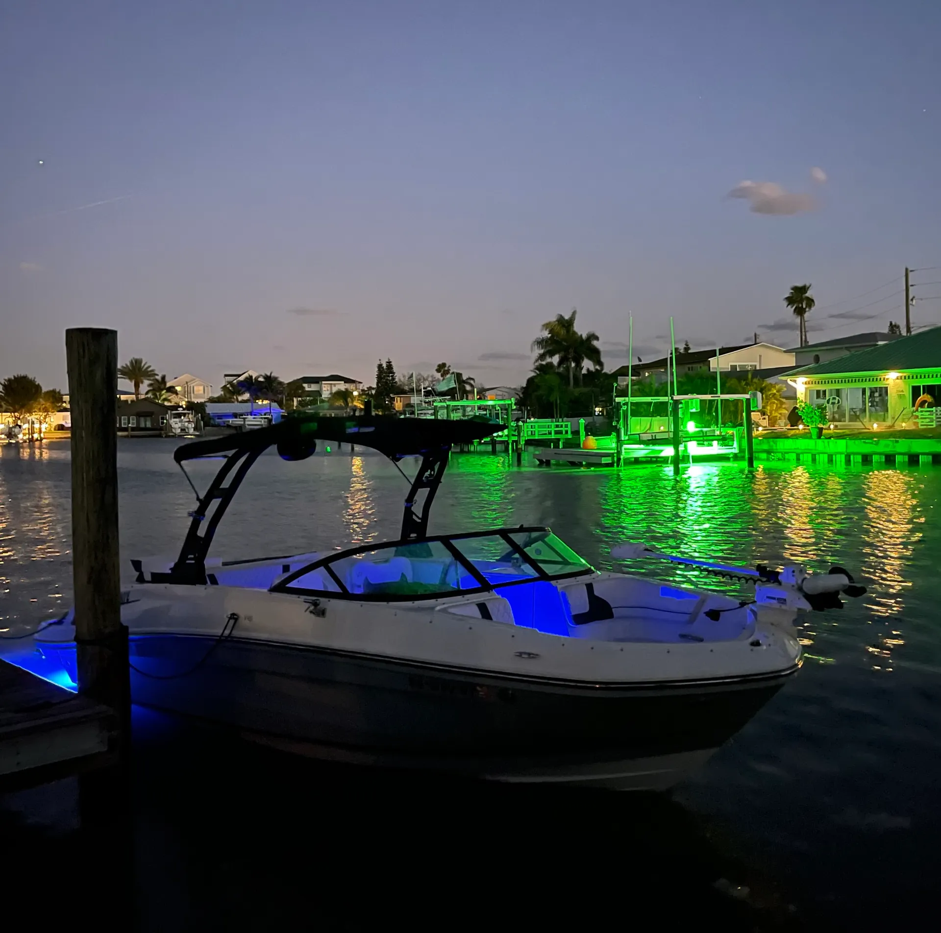 Create Lasting Memories on the Water with Our Bayliner VR6!