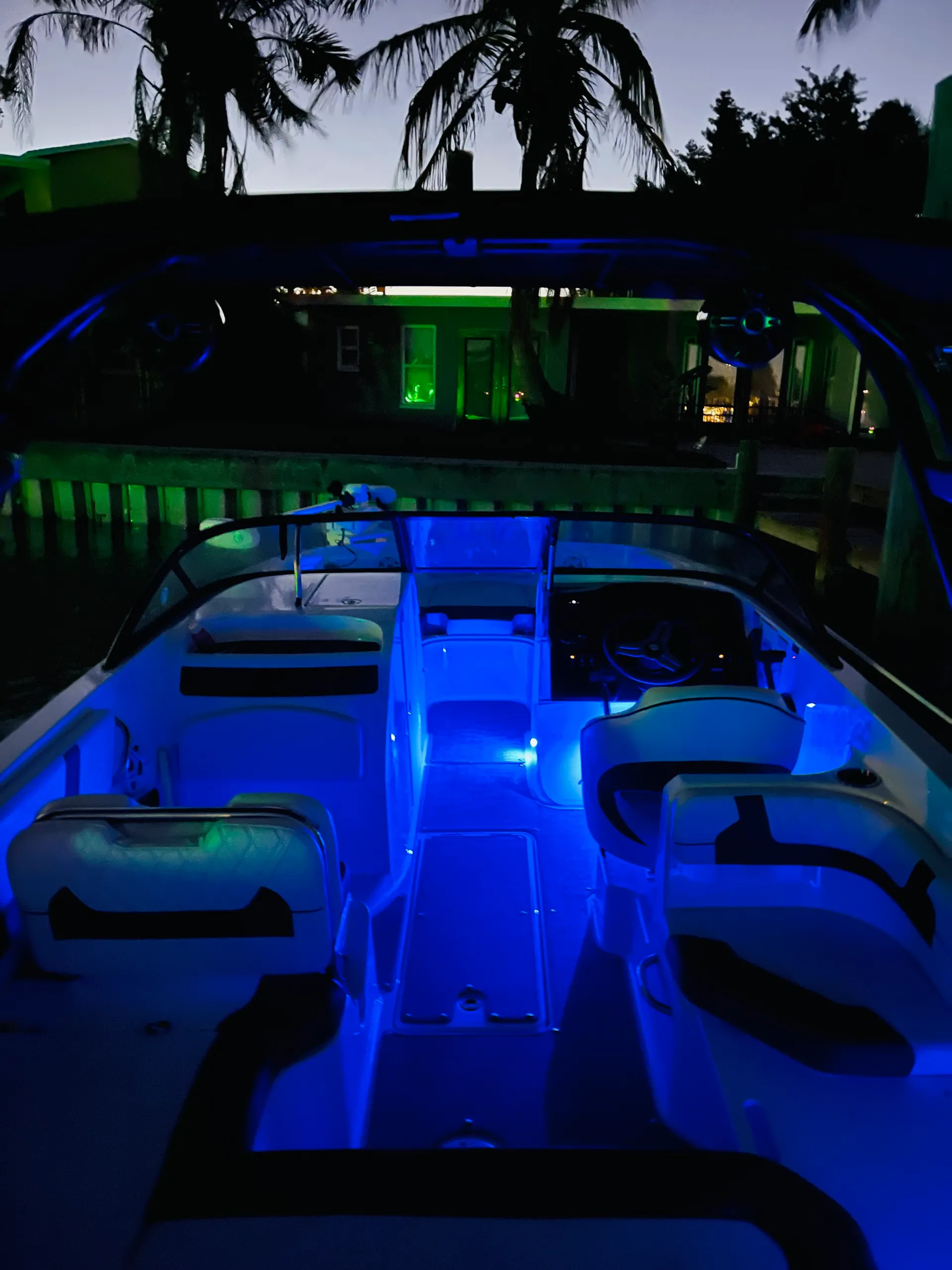 Create Lasting Memories on the Water with Our Bayliner VR6!